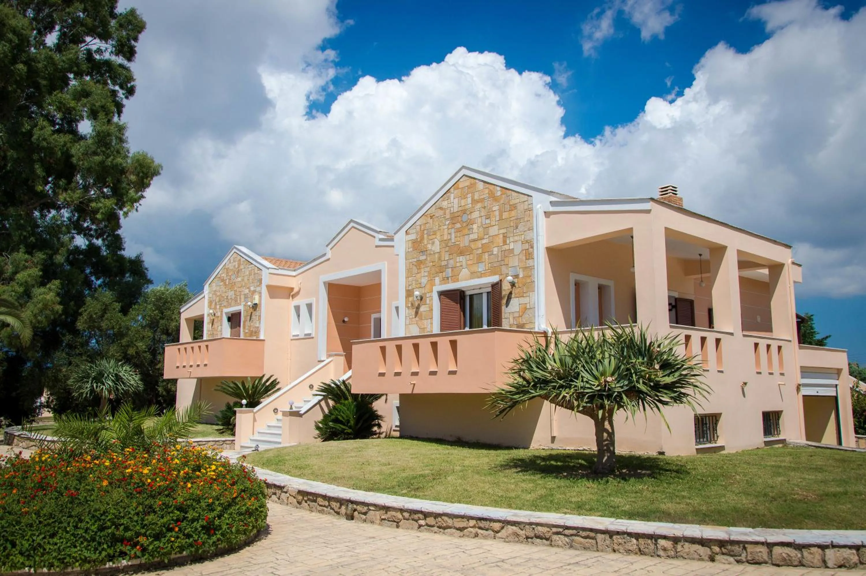 Facade/entrance in Leone Luxury Villas