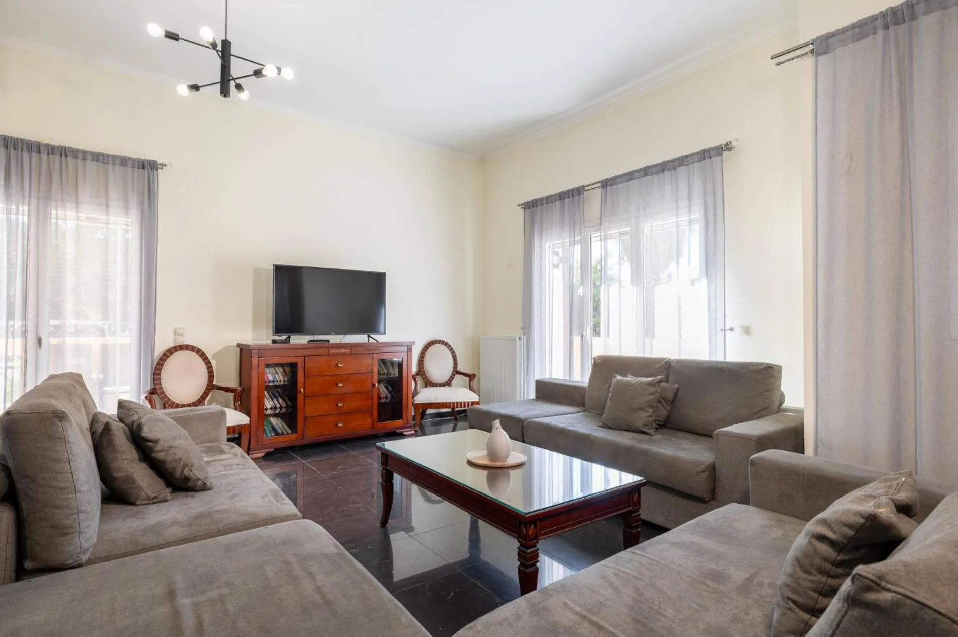 Lobby or reception in Leone Luxury Villas