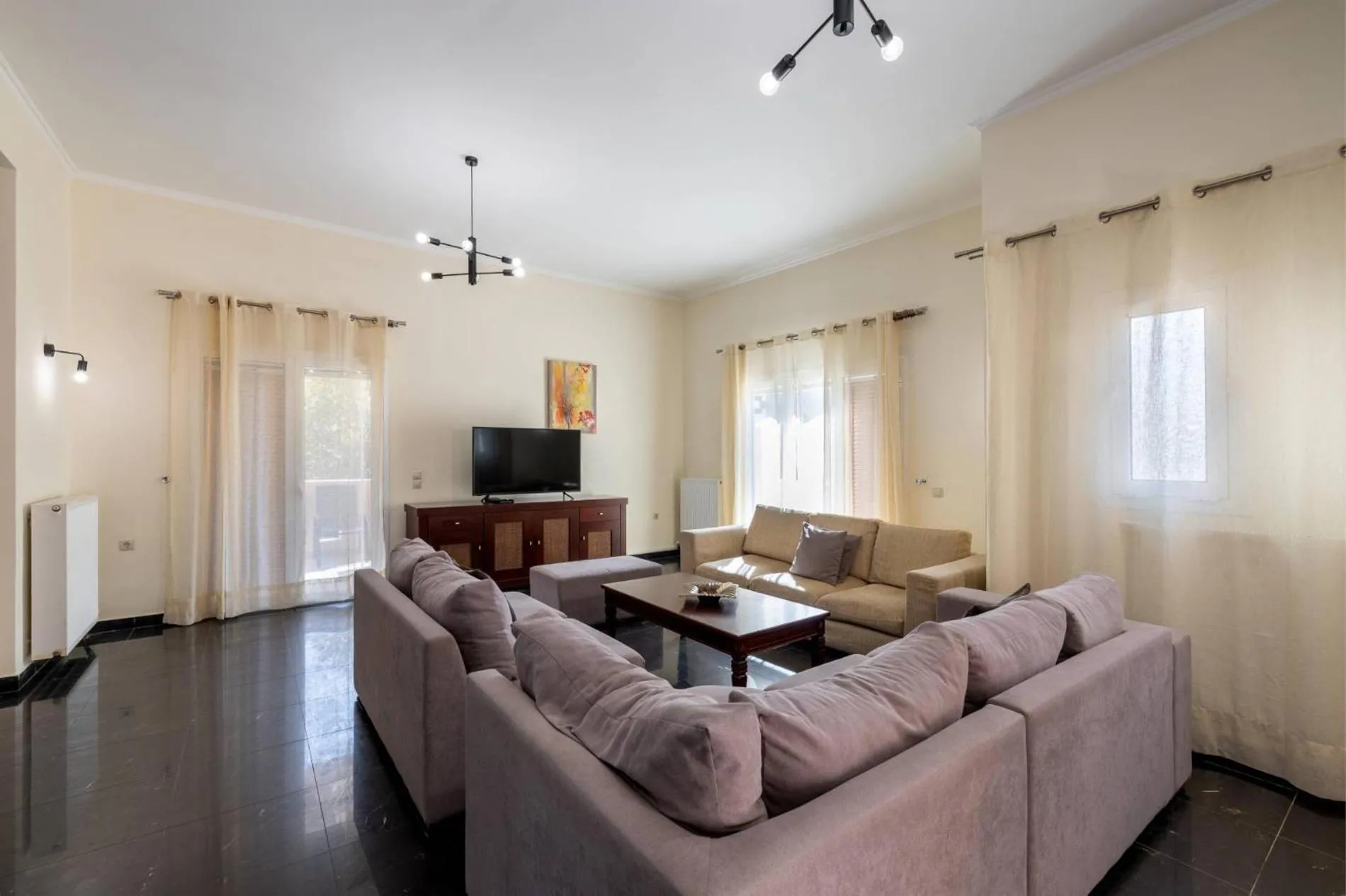 TV and multimedia in Leone Luxury Villas