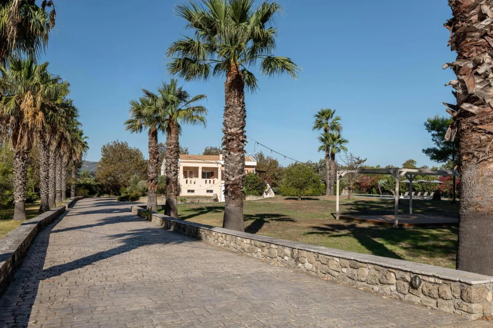Facade/entrance in Leone Luxury Villas