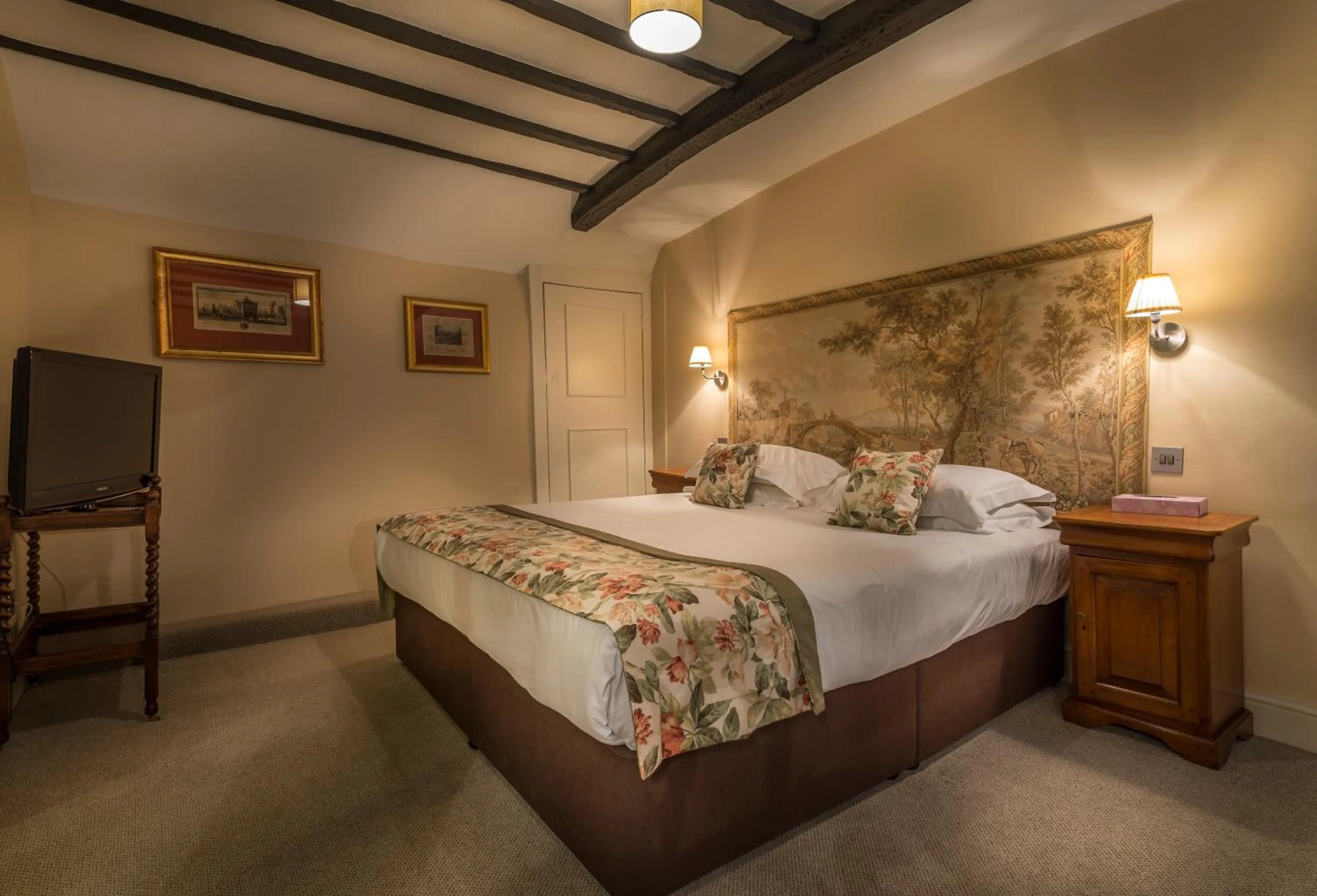 Bedroom, Bed in The Talbot Hotel, Oundle , Near Peterborough - The Coaching Inn Group