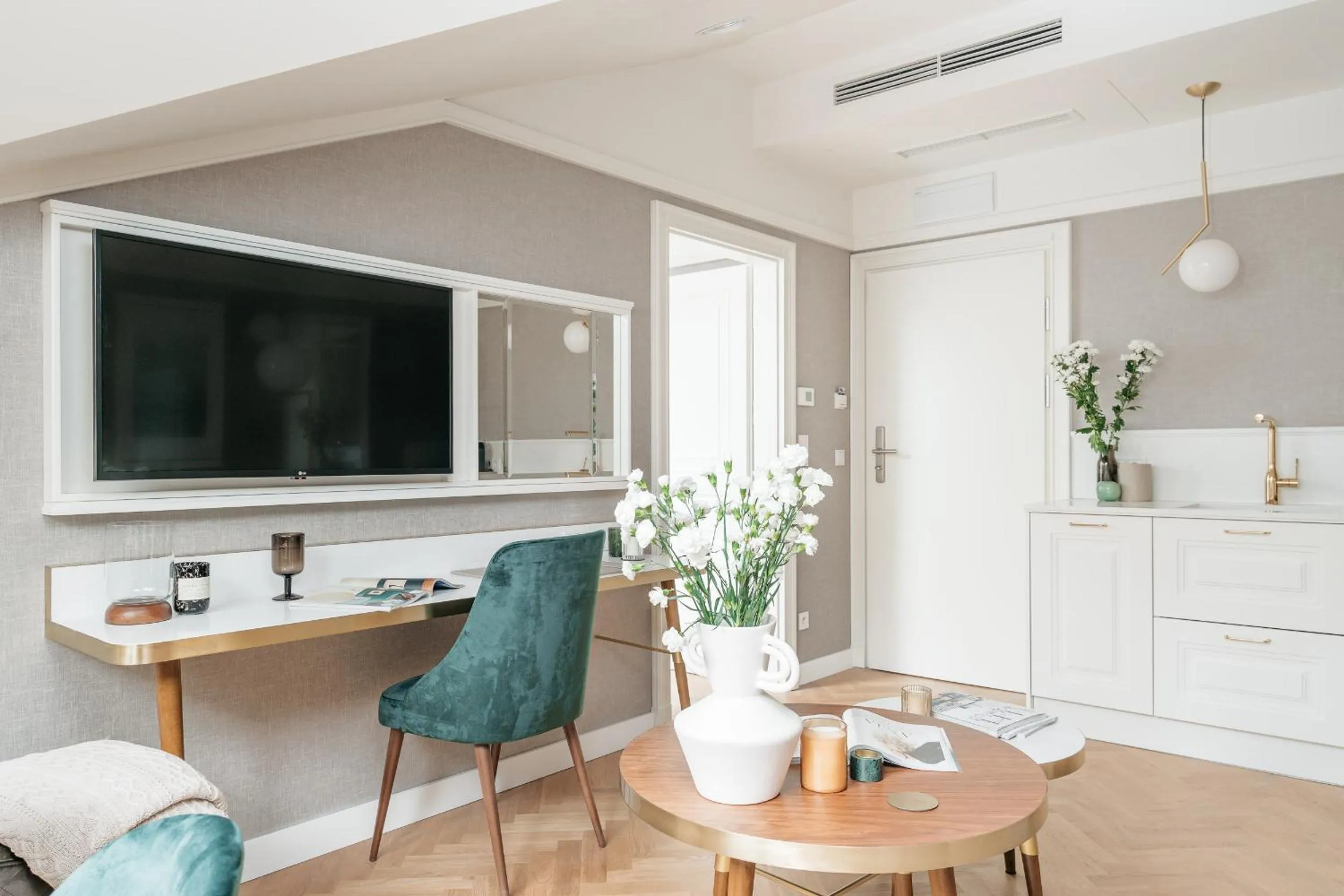 Kitchen or kitchenette in WillaWawel - LoftAffair Collection