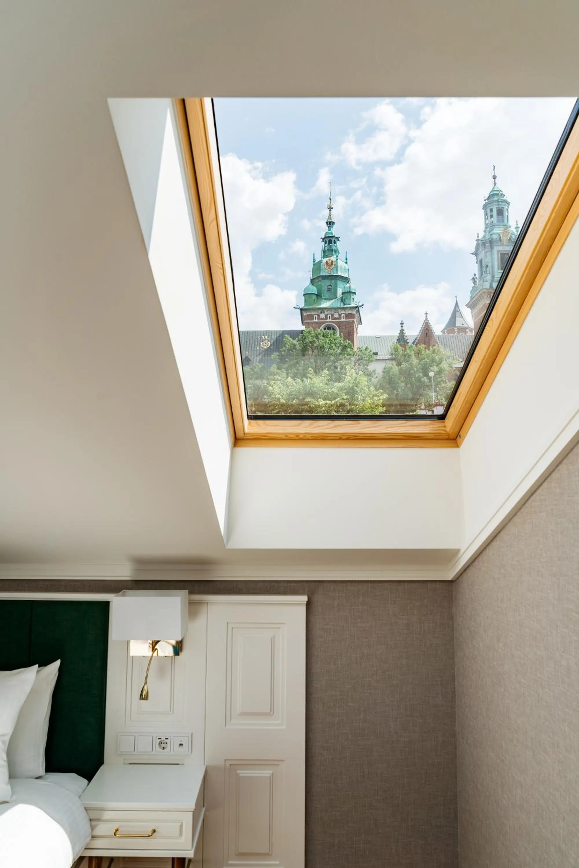 Bed in WillaWawel - LoftAffair Collection