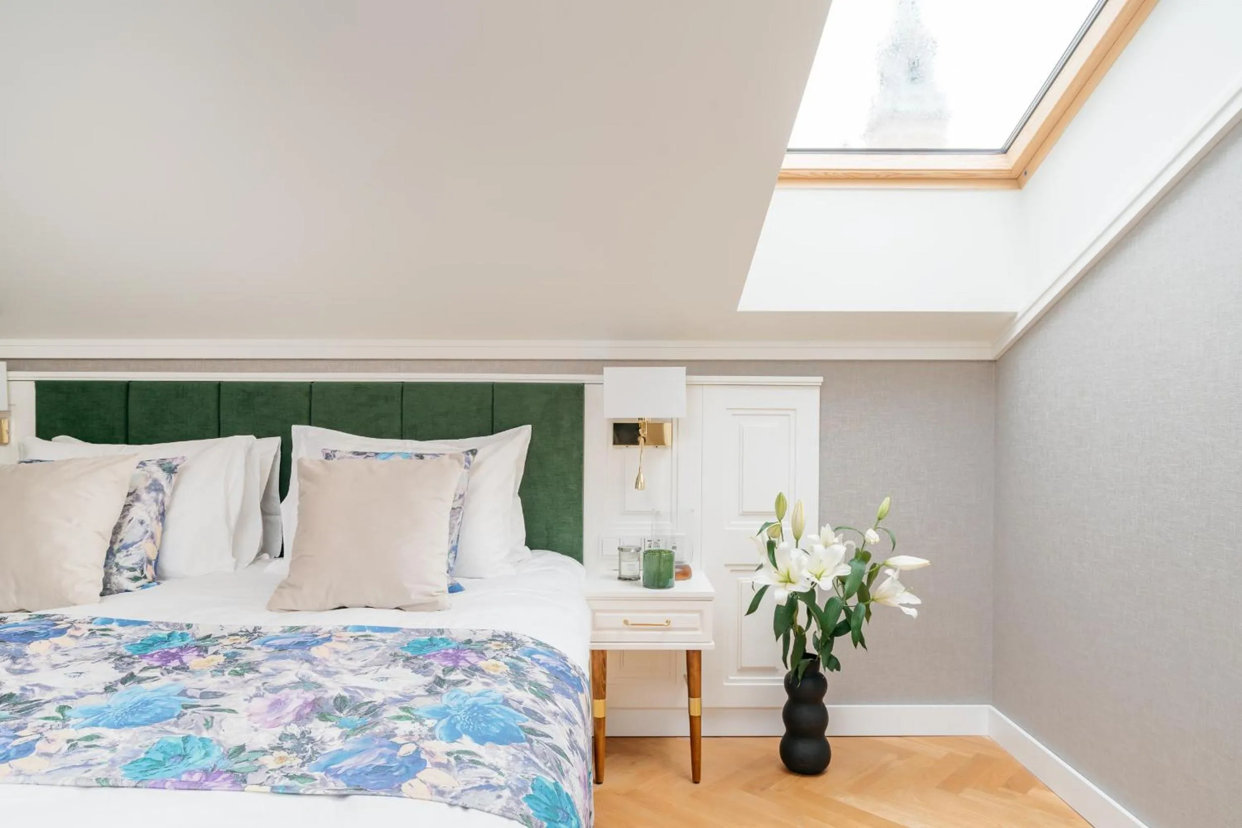 Bed in WillaWawel - LoftAffair Collection