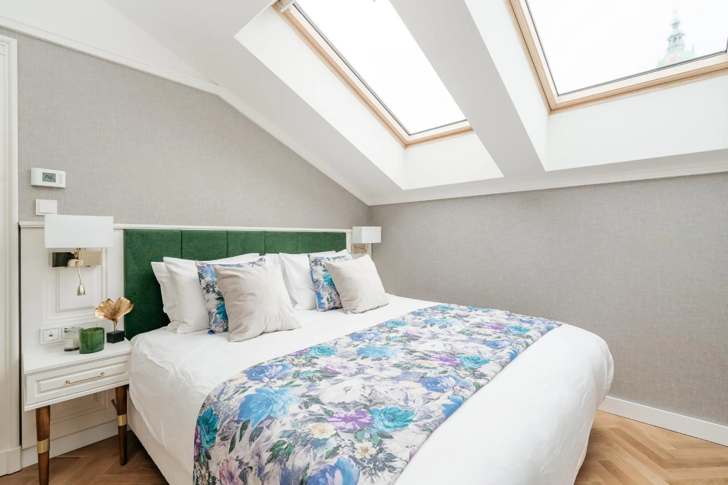 Bed in WillaWawel - LoftAffair Collection