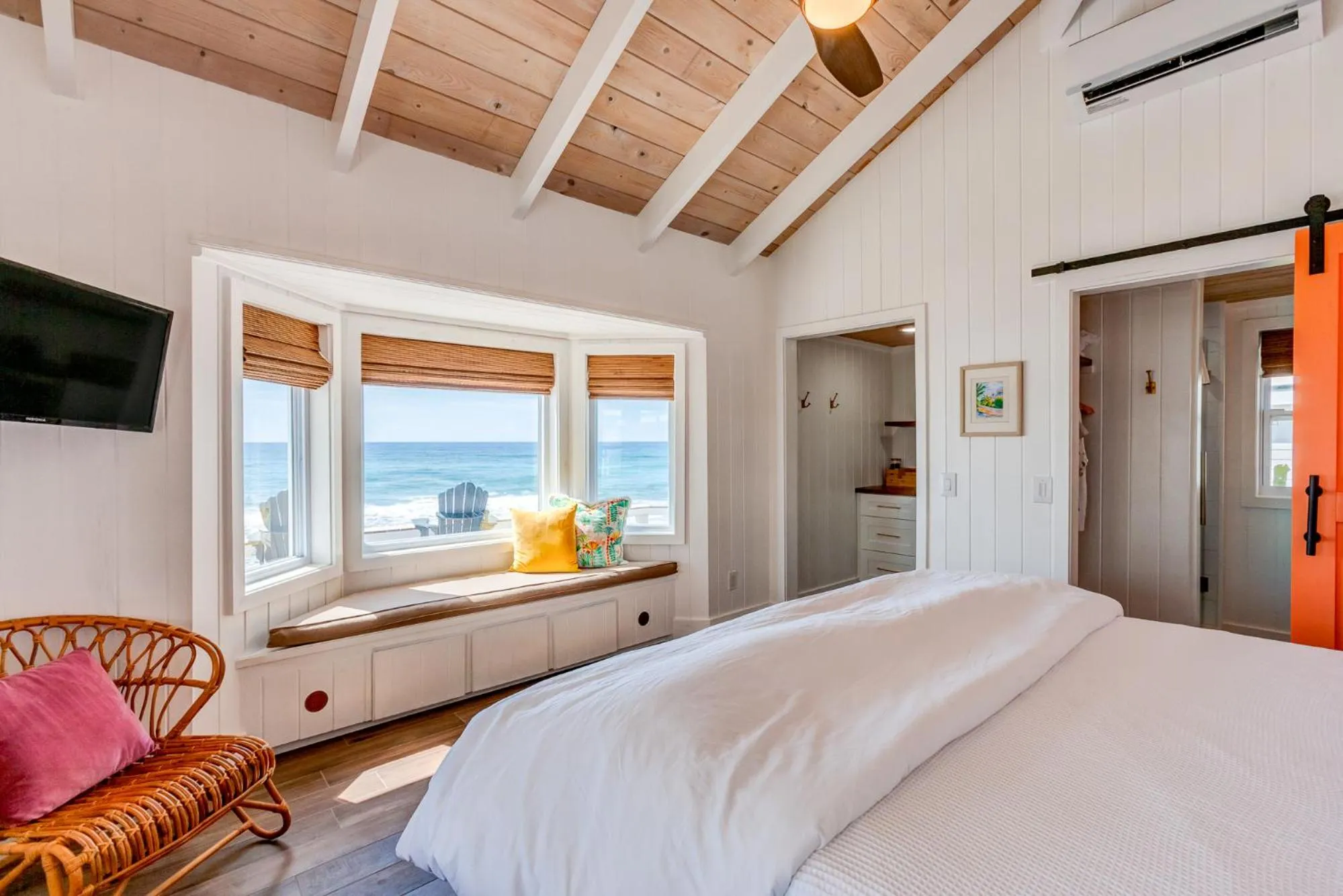 Bedroom, Bed in Elbow Reef