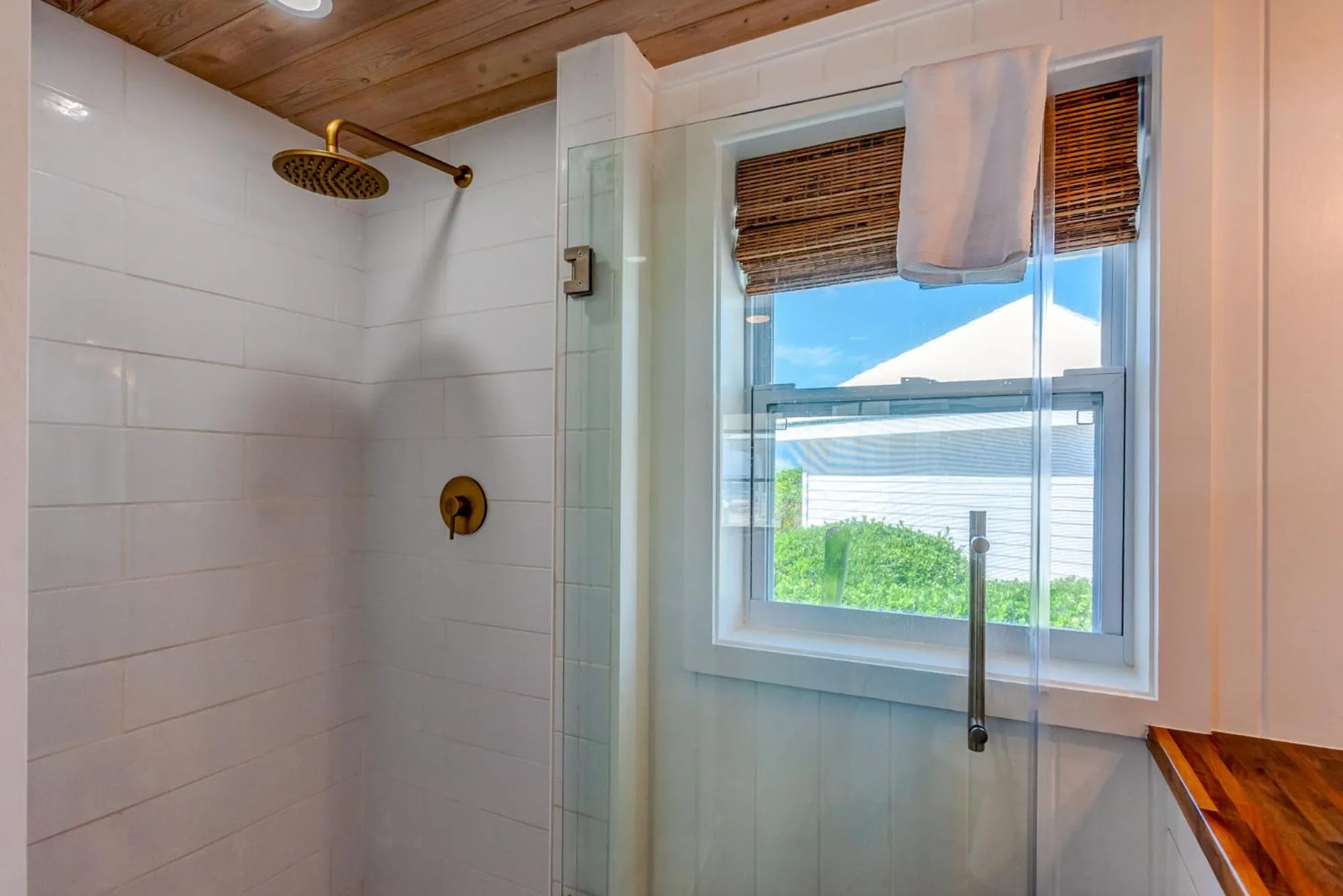 Shower in Elbow Reef