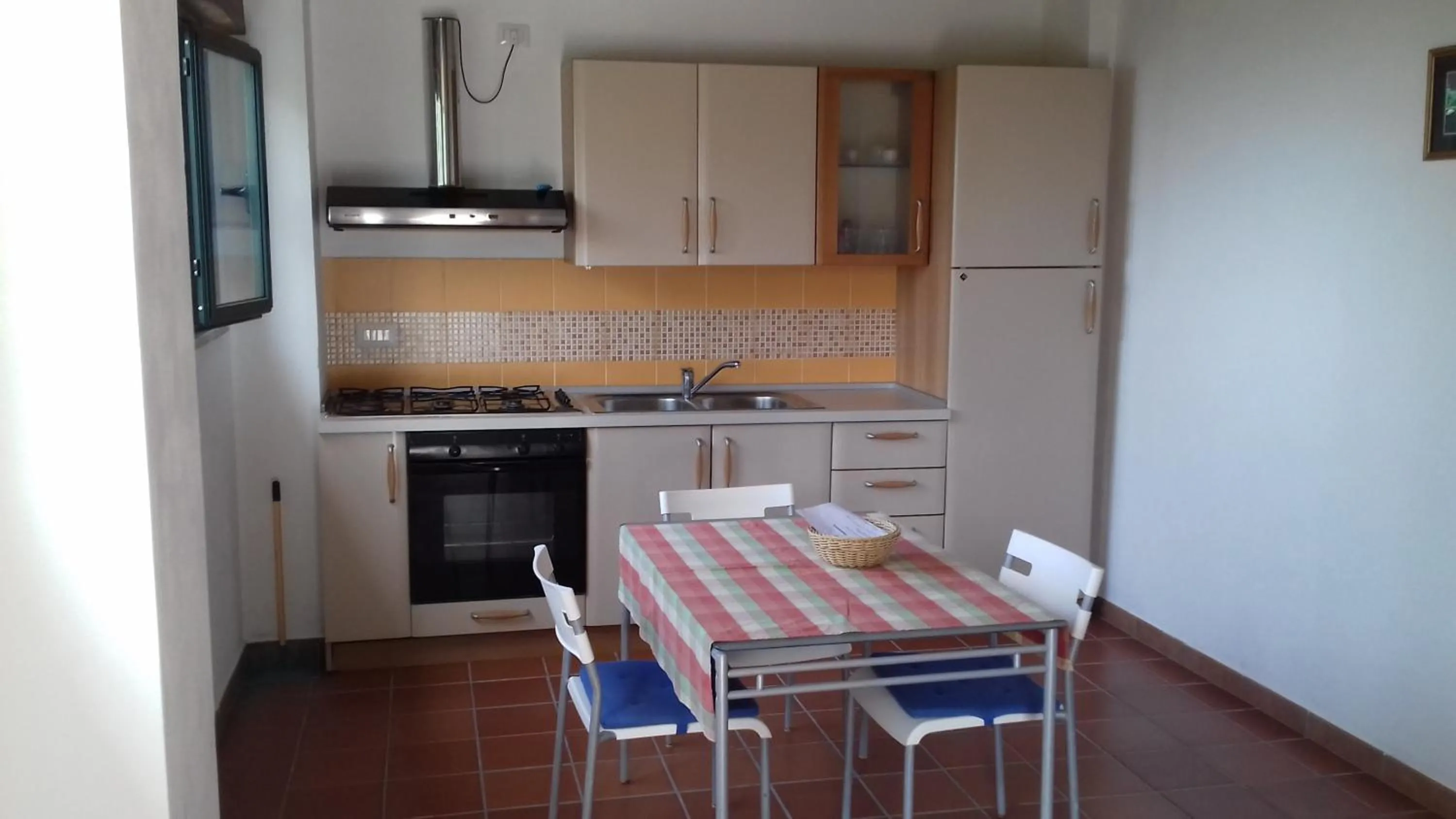 Kitchen or kitchenette in Villa Incanto B&B