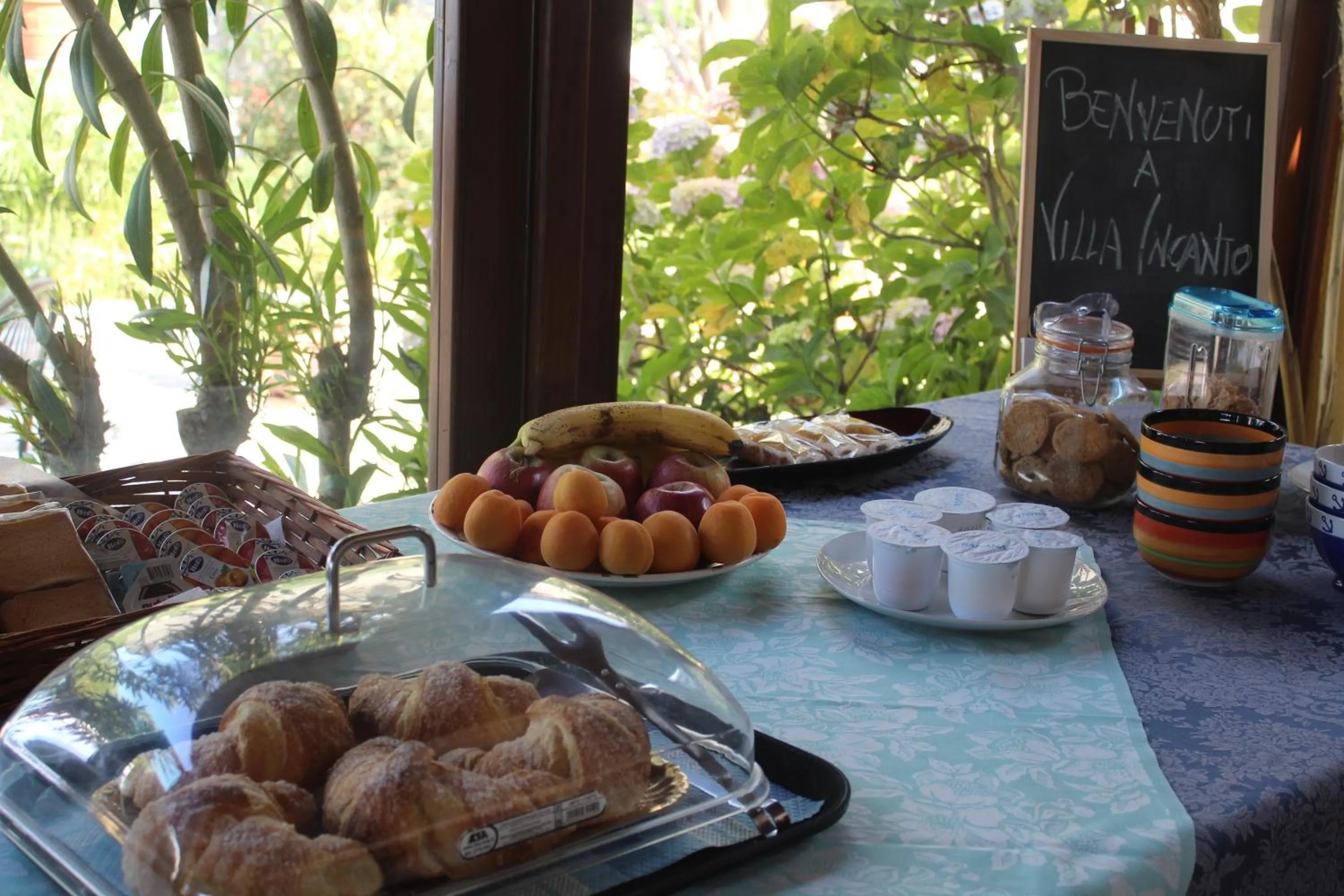 Breakfast in Villa Incanto B&B