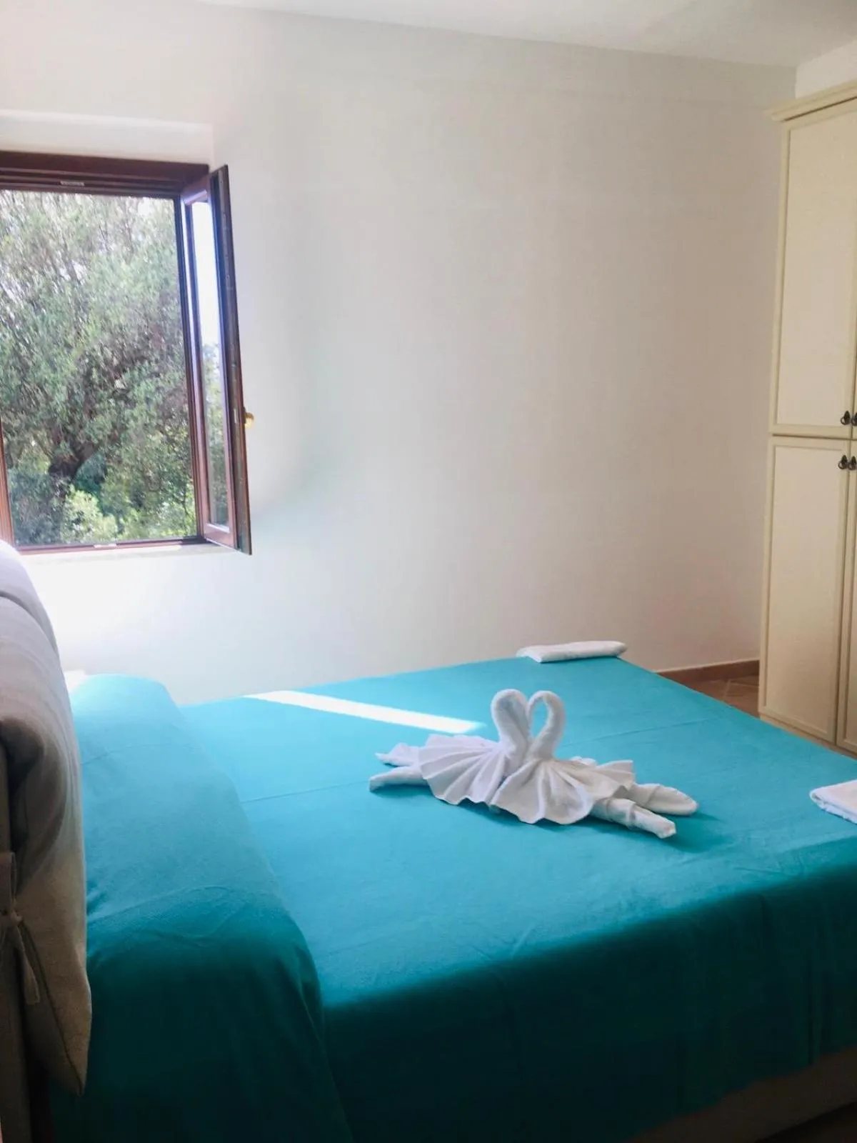 Bed in Villa Incanto B&B