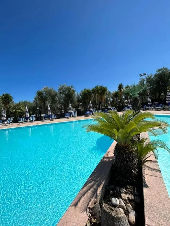 Pool view in Appartamenti Vacanze Minervino