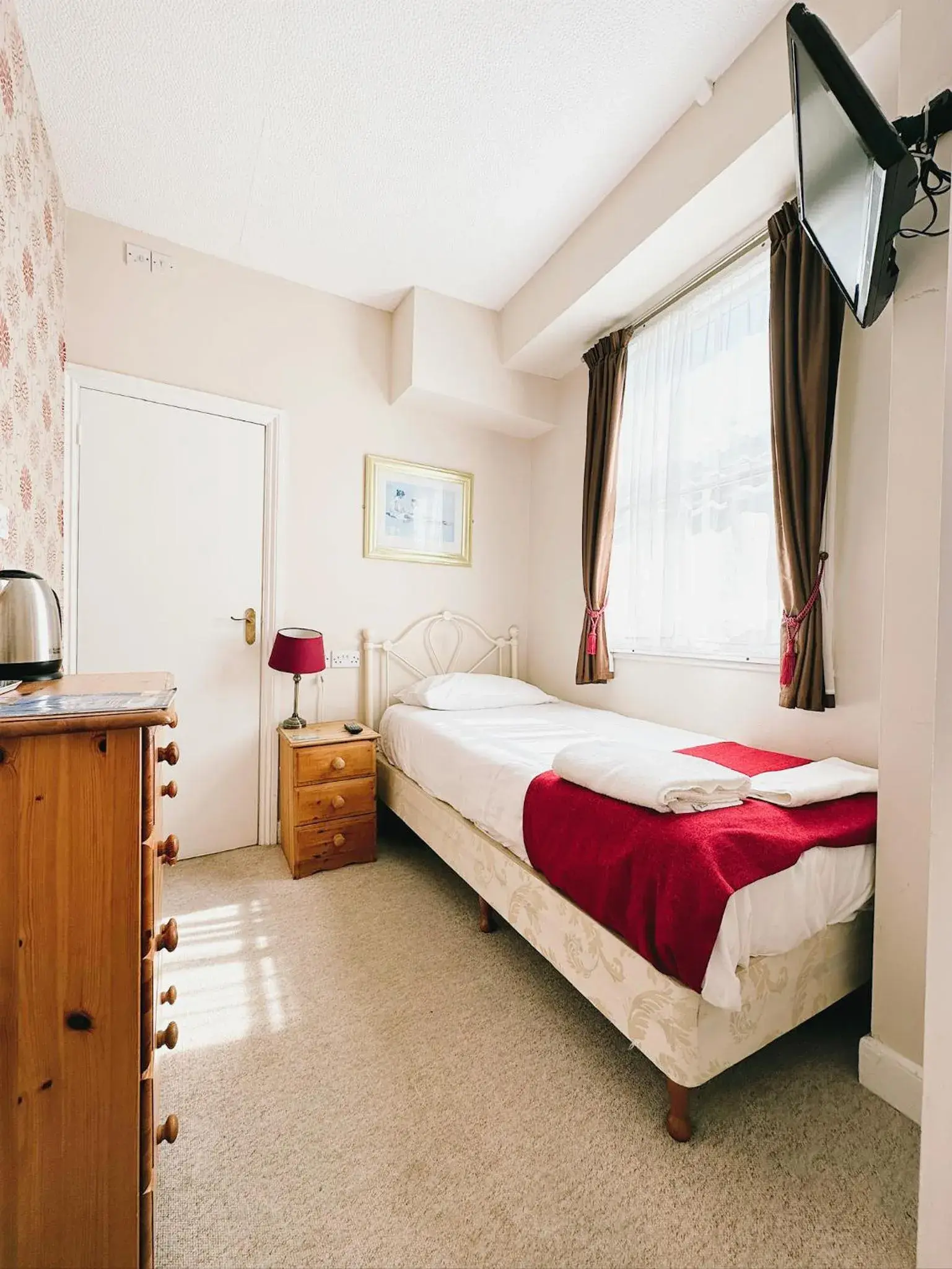 Standard Single Room - single occupancy in The Western Standard Single Room - single occupancy in The Western