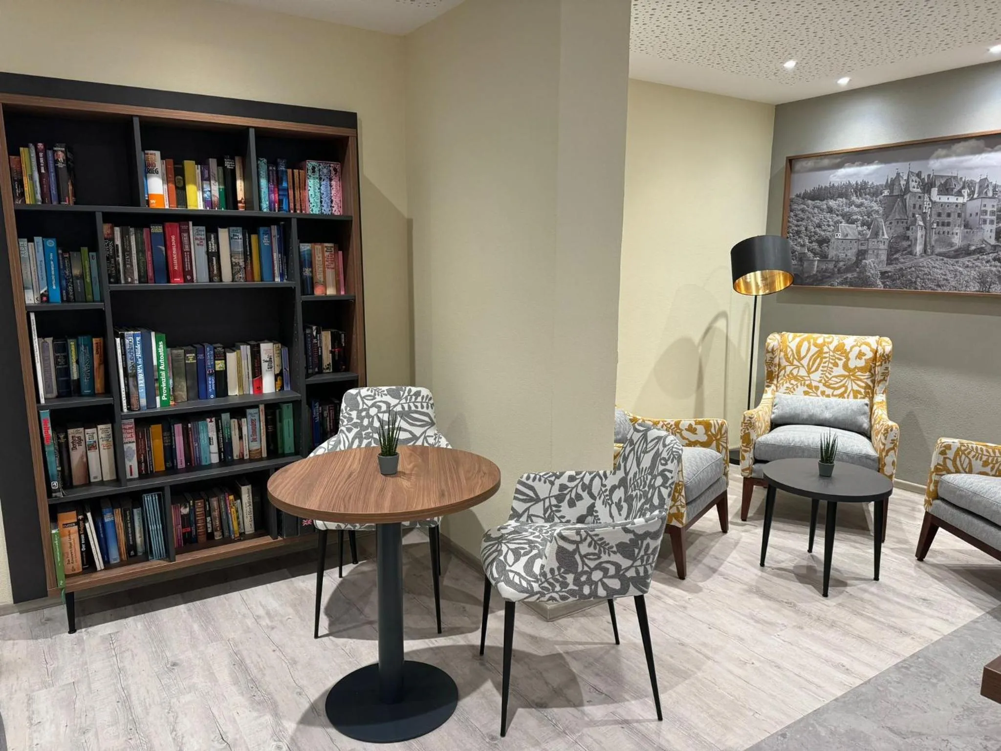 Communal lounge/ TV room in Hotel Burgfrieden