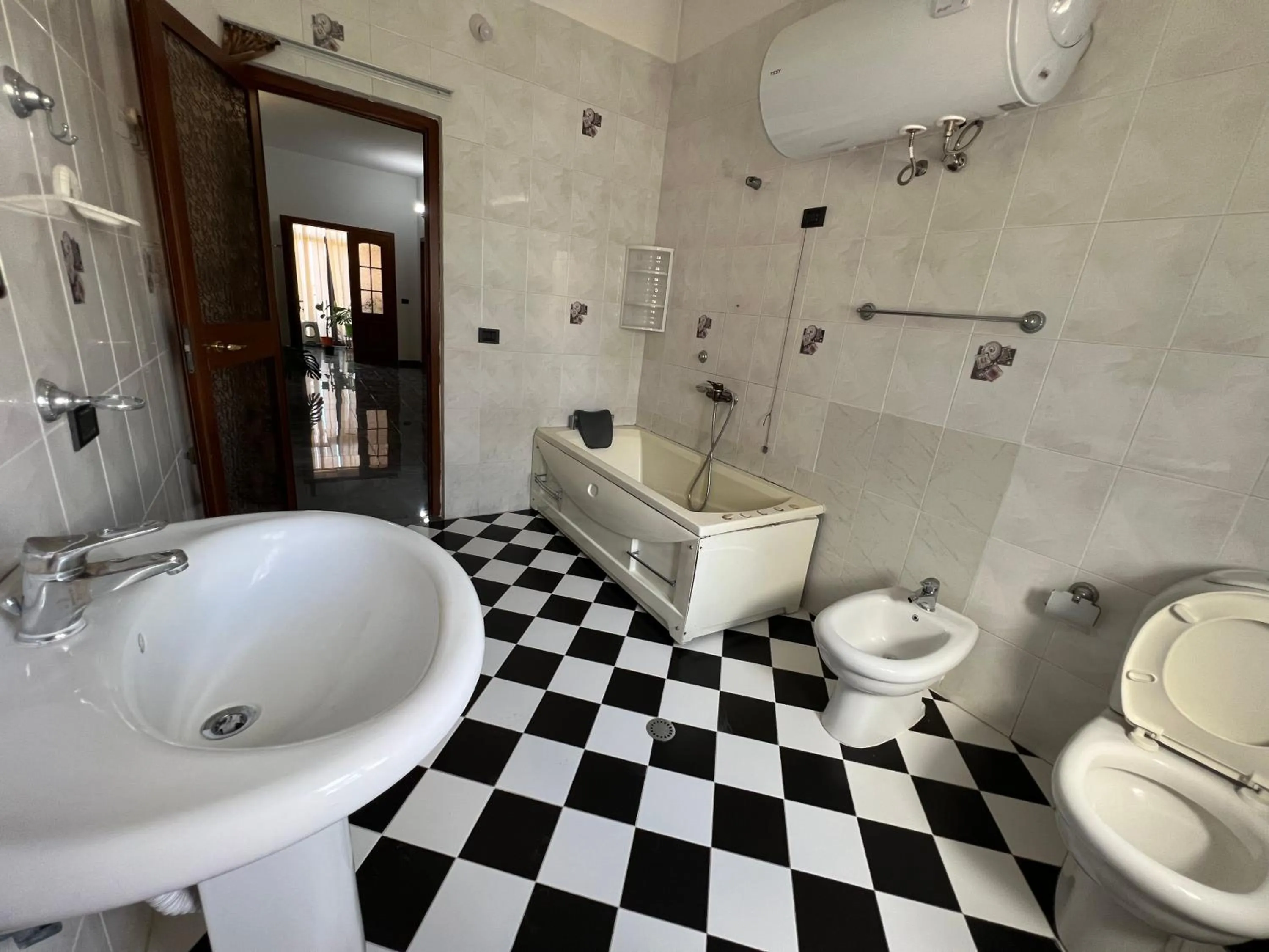 Shower in Green Garden Villa