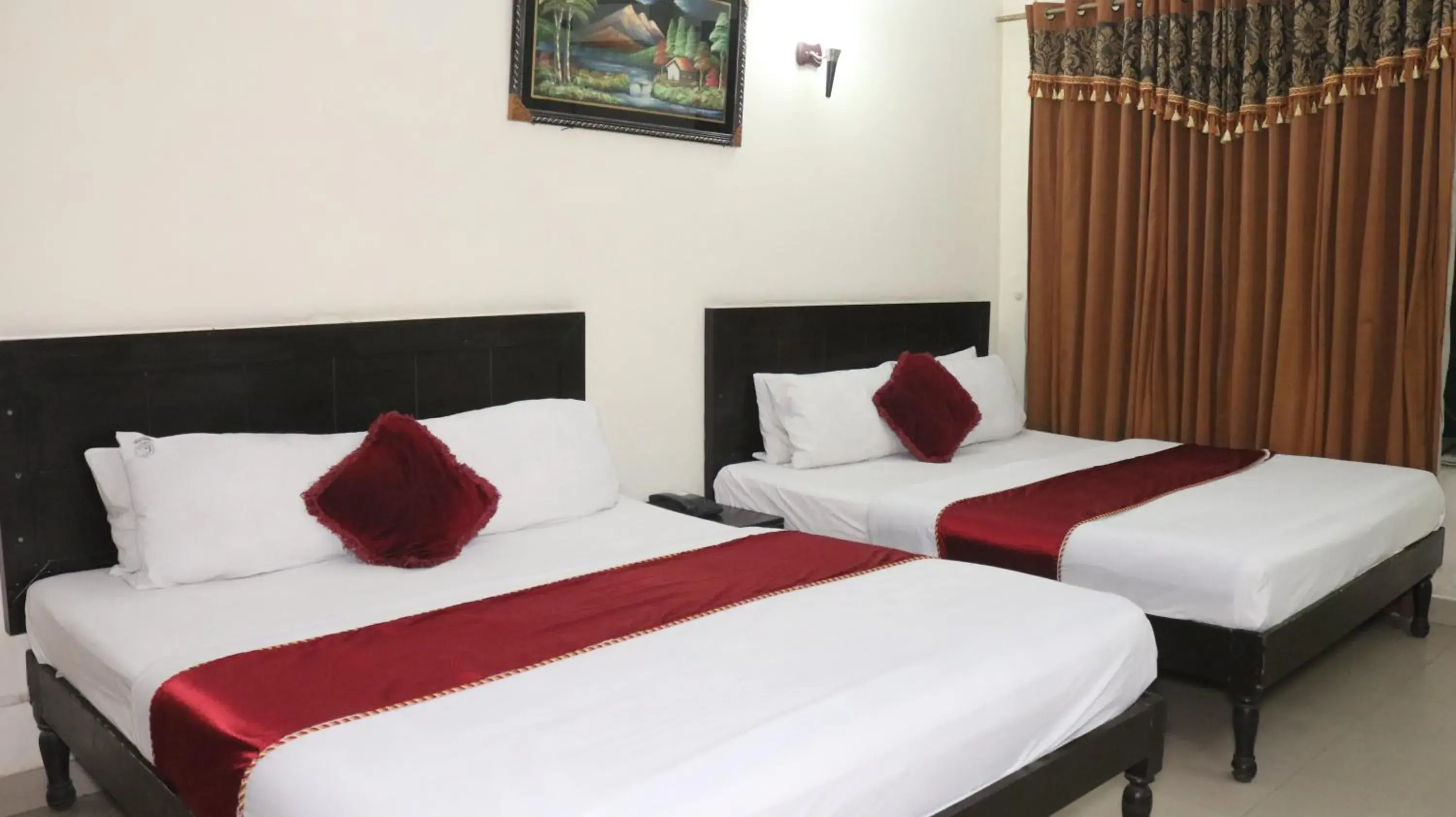 Family Junior Suite - single occupancy in Hotel Tourist Inn Lahore Family Junior Suite - single occupancy in Hotel Tourist Inn Lahore