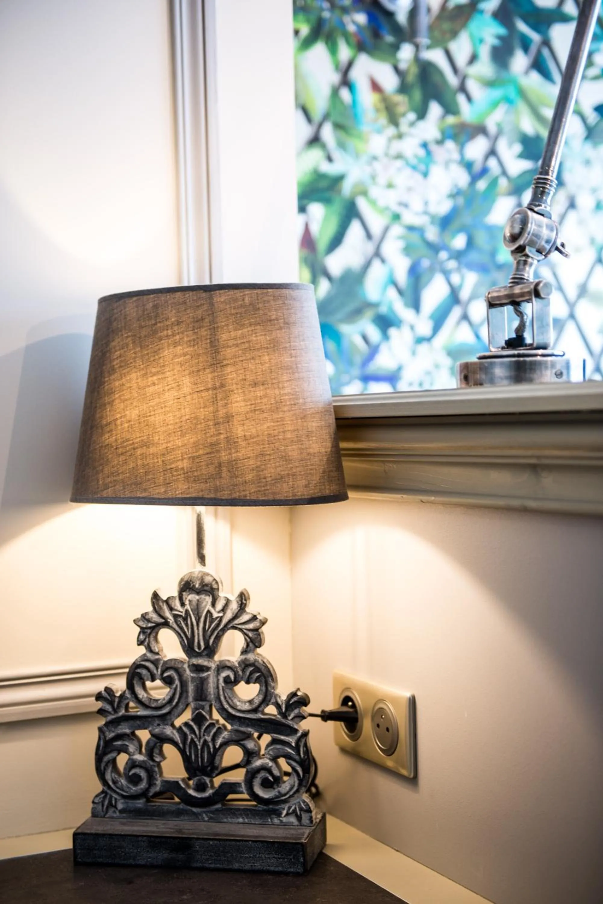 Decorative detail in Hôtel Villa-Lamartine