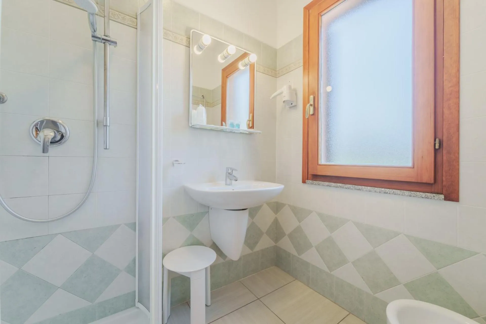 Bathroom in Hotel Lo Scirocco