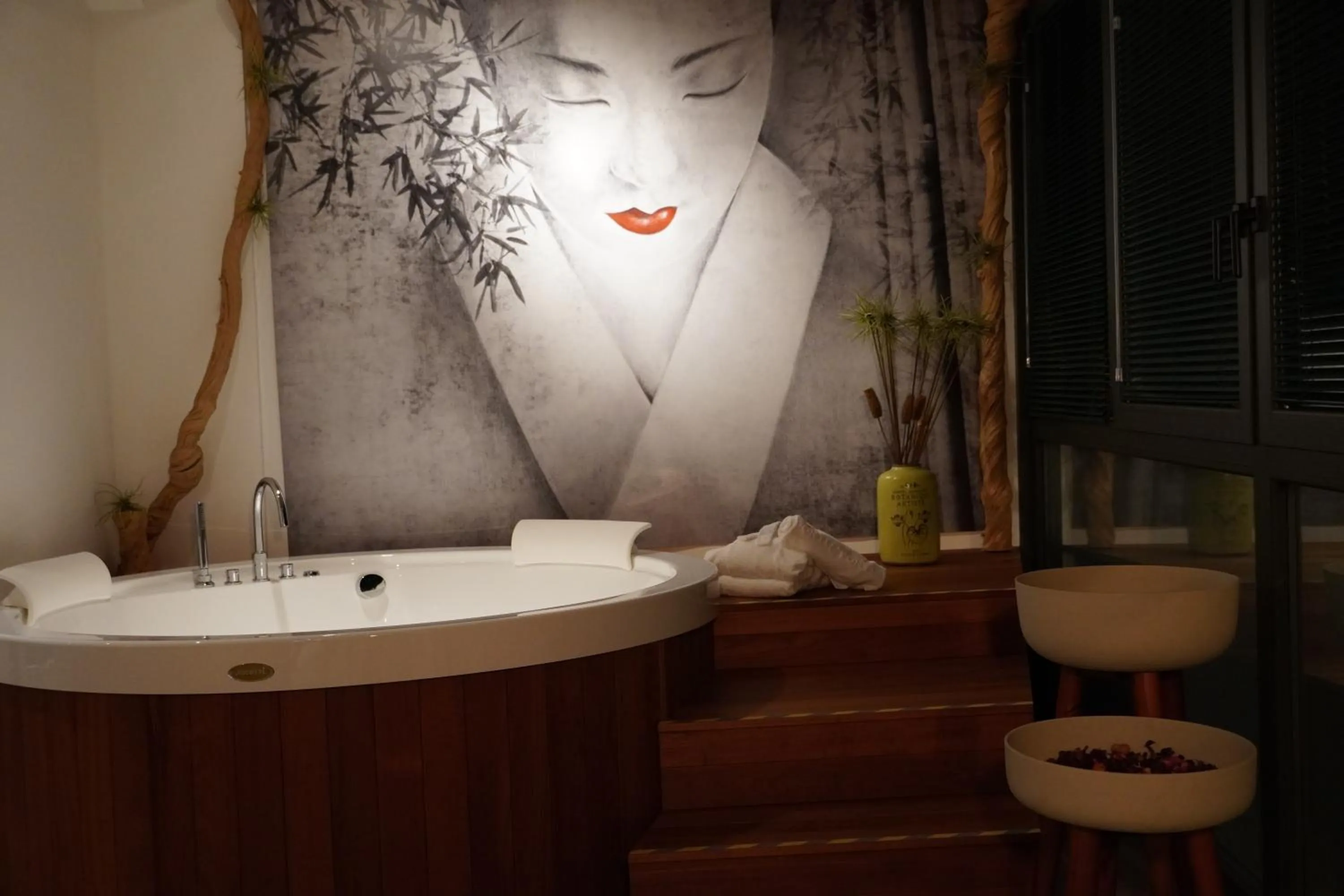 Hot Tub in Hotel Ponti