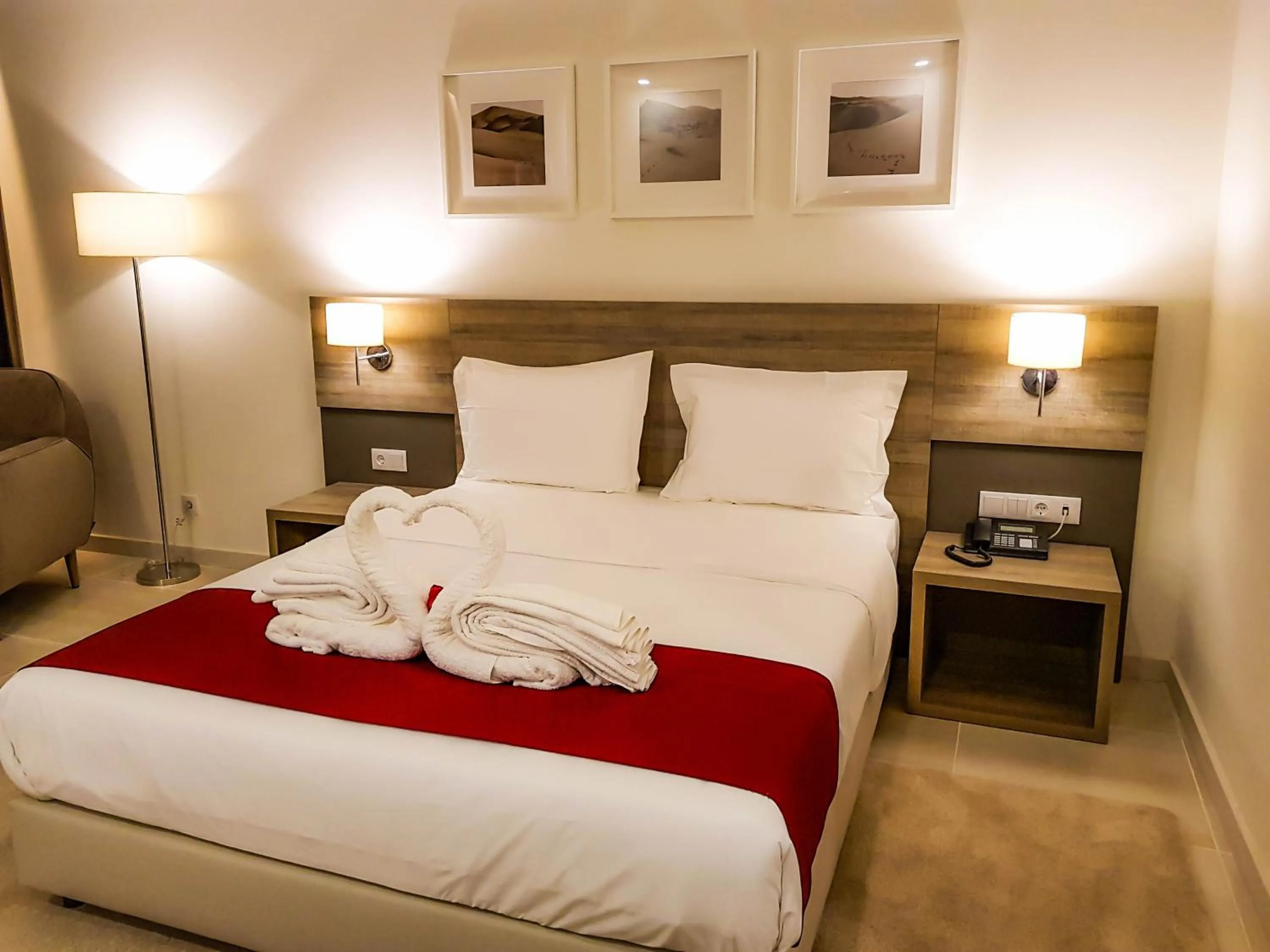 Bed in Hotel Monotel Dar El Barka