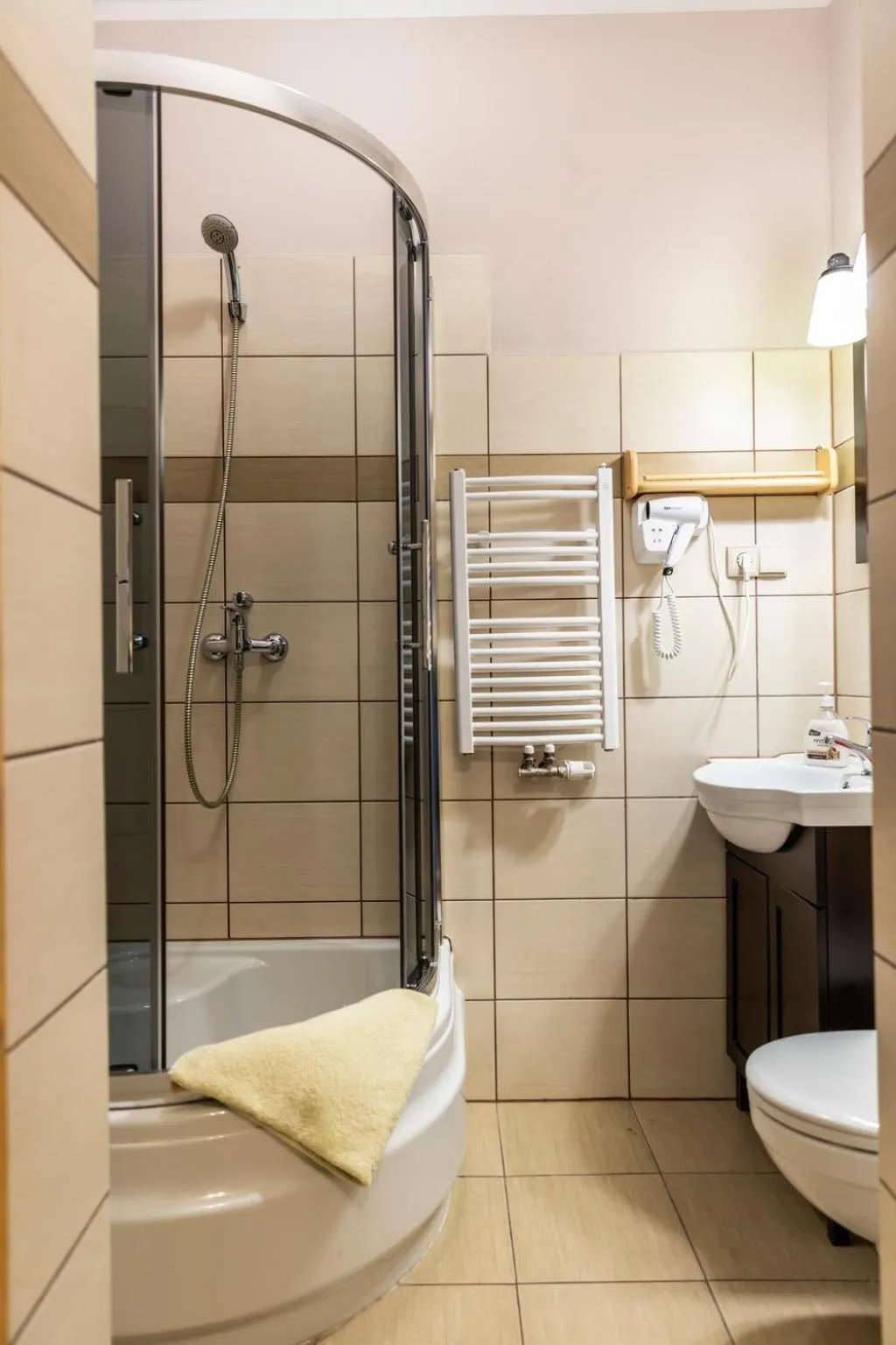 Shower in Willa u Jadzi