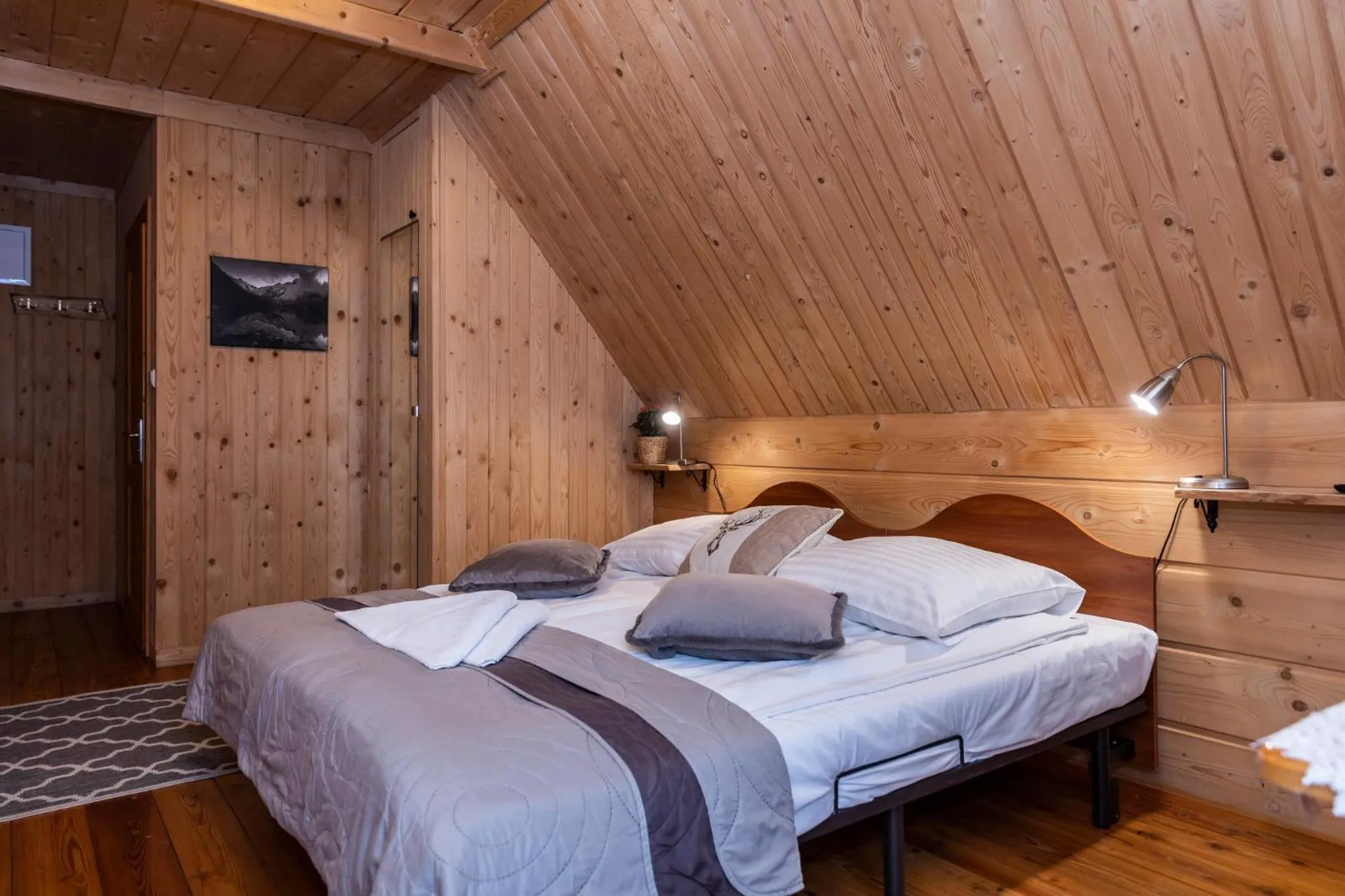 microwave, Bed in Willa u Jadzi