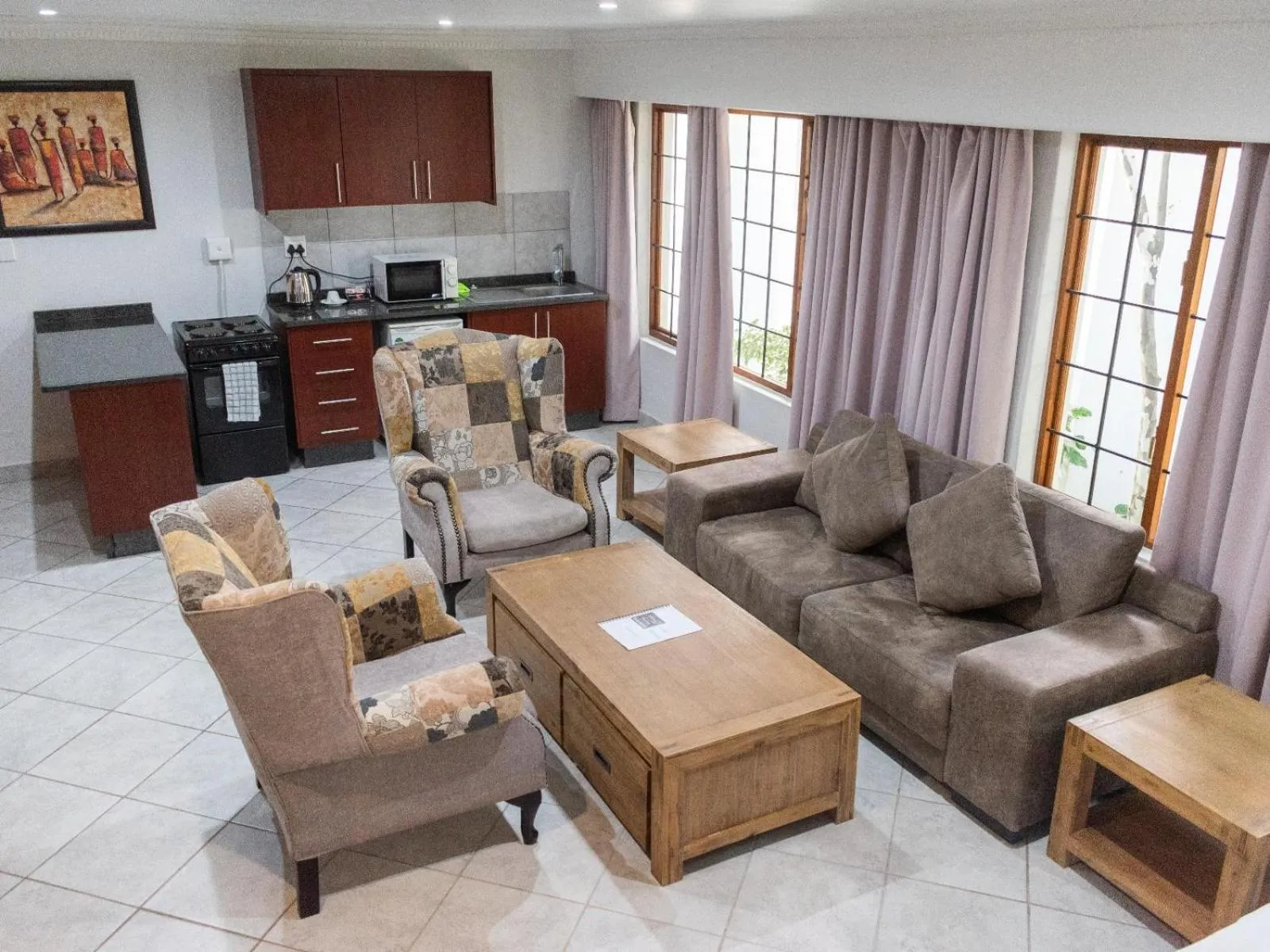 Kitchen or kitchenette in Aanmani Rose Guesthouse