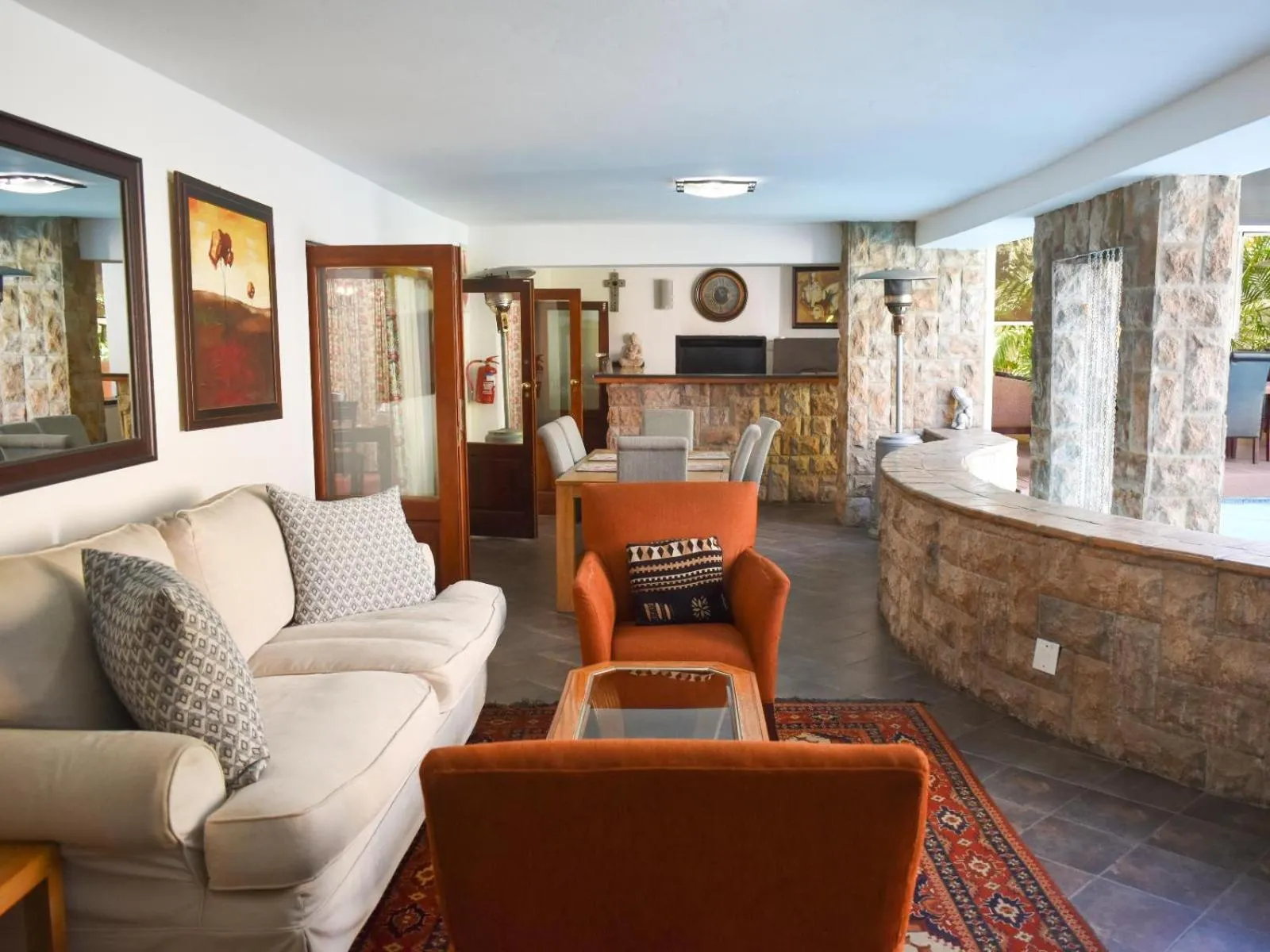 Living room in Aanmani Rose Guesthouse