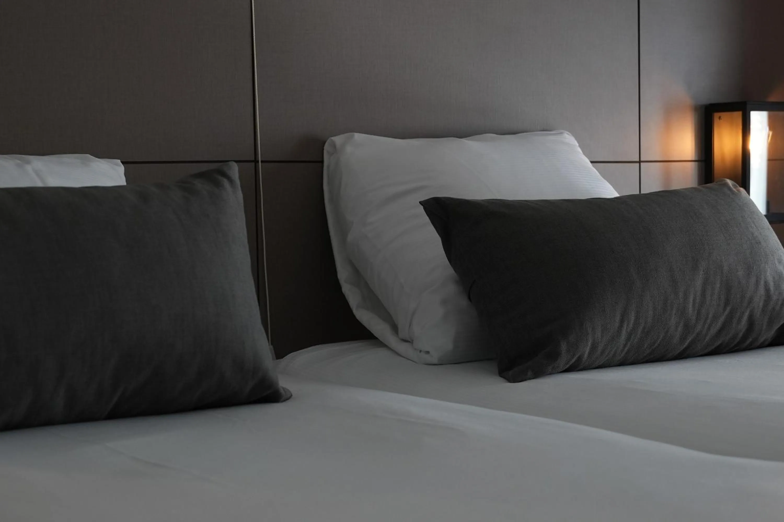 Bedroom, Bed in Golden Tulip Zoetermeer - Den Haag