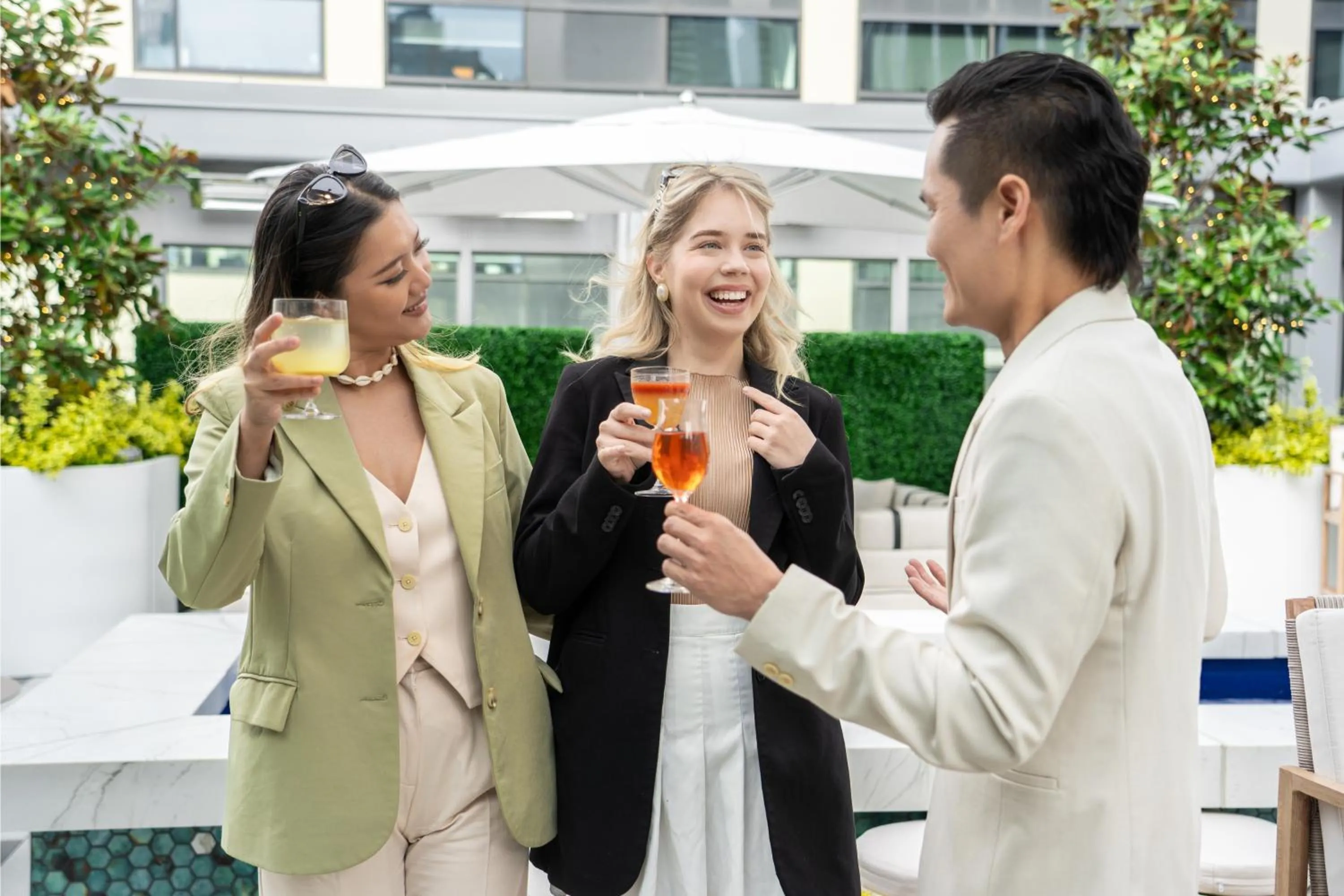 Restaurant/places to eat in AZUR Legacy Collection Hotel