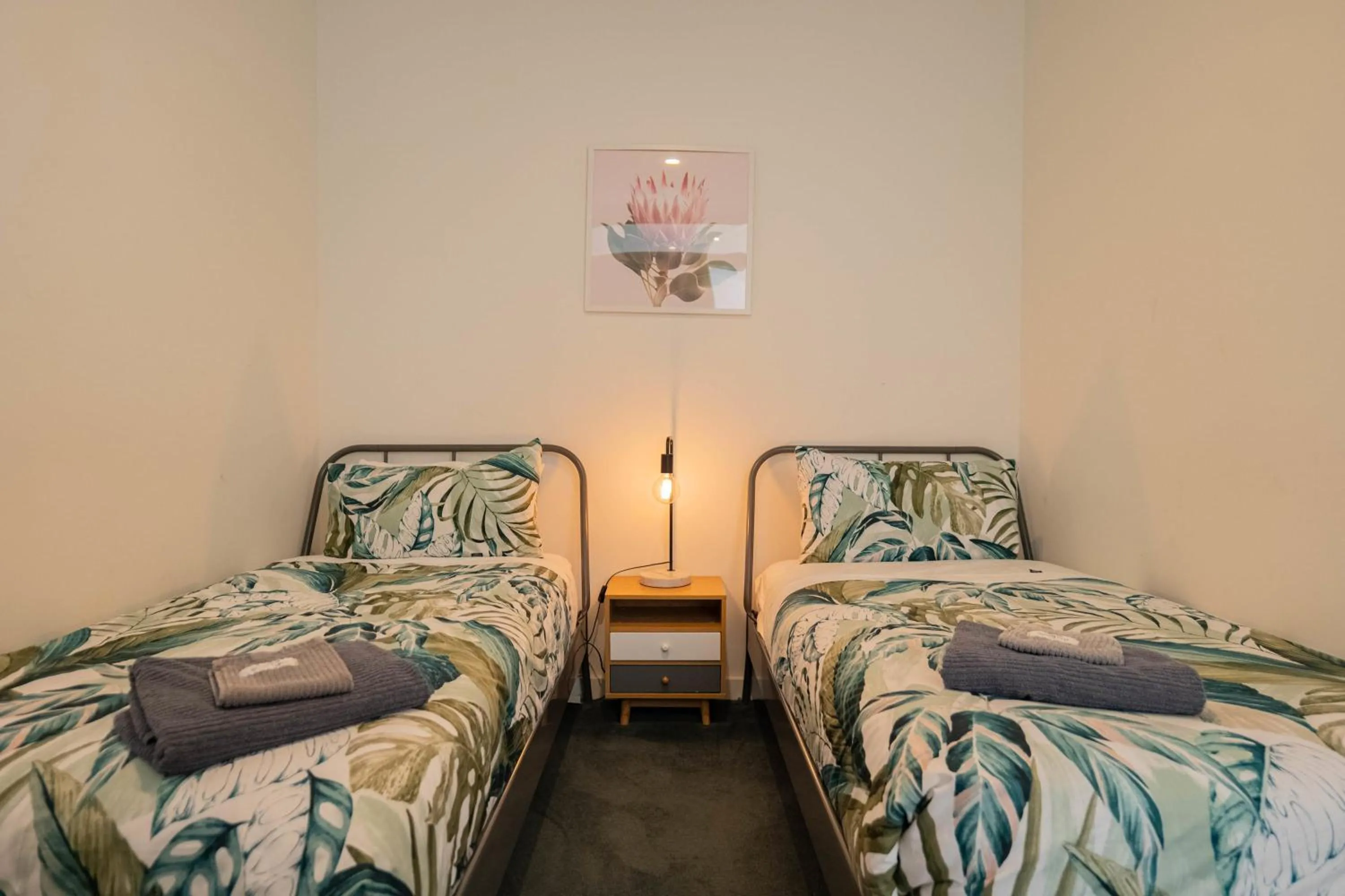 2 BR family business friendly CBD ANU