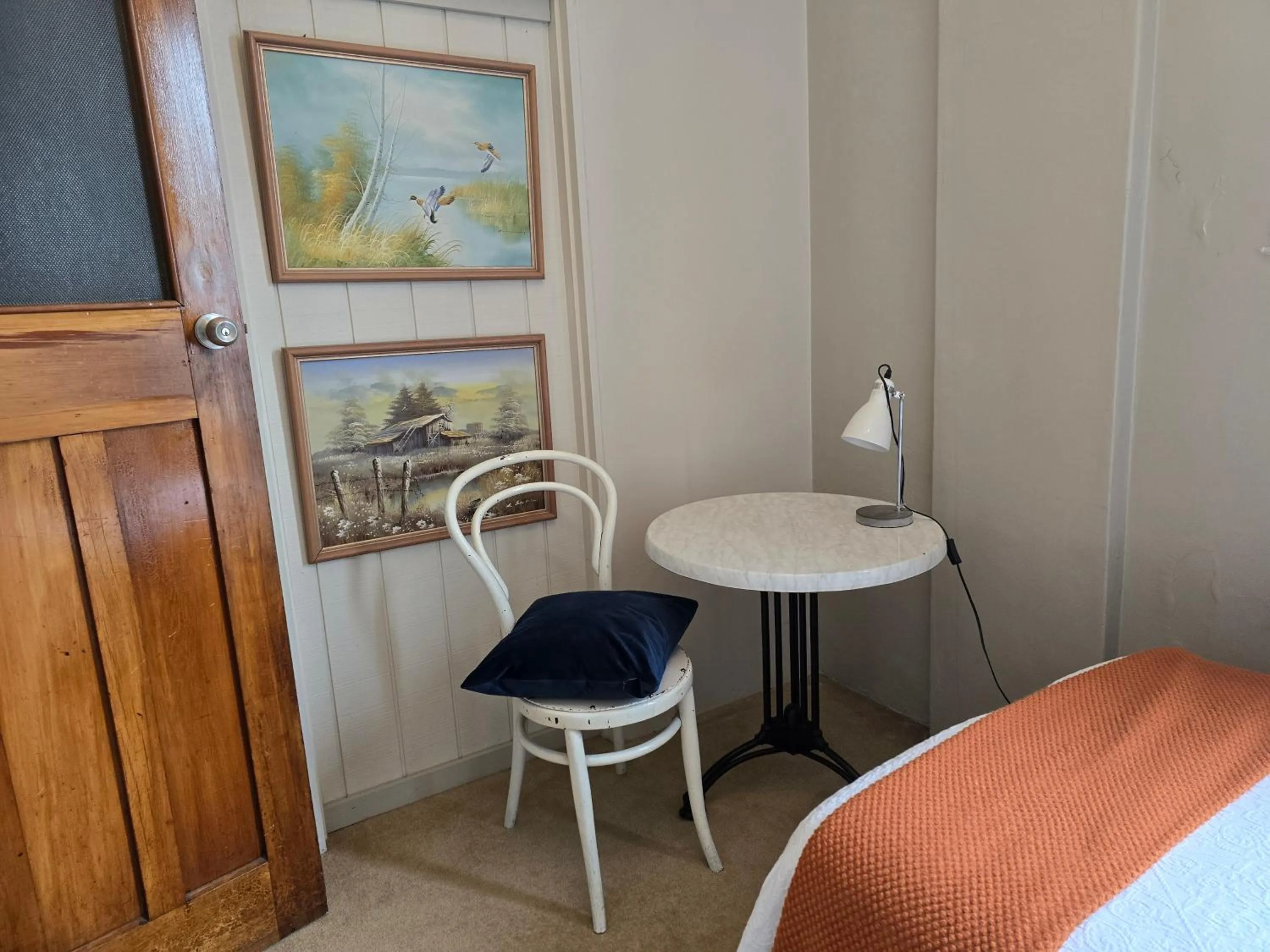 Budget Single Room - single occupancy in Royal Accommodation