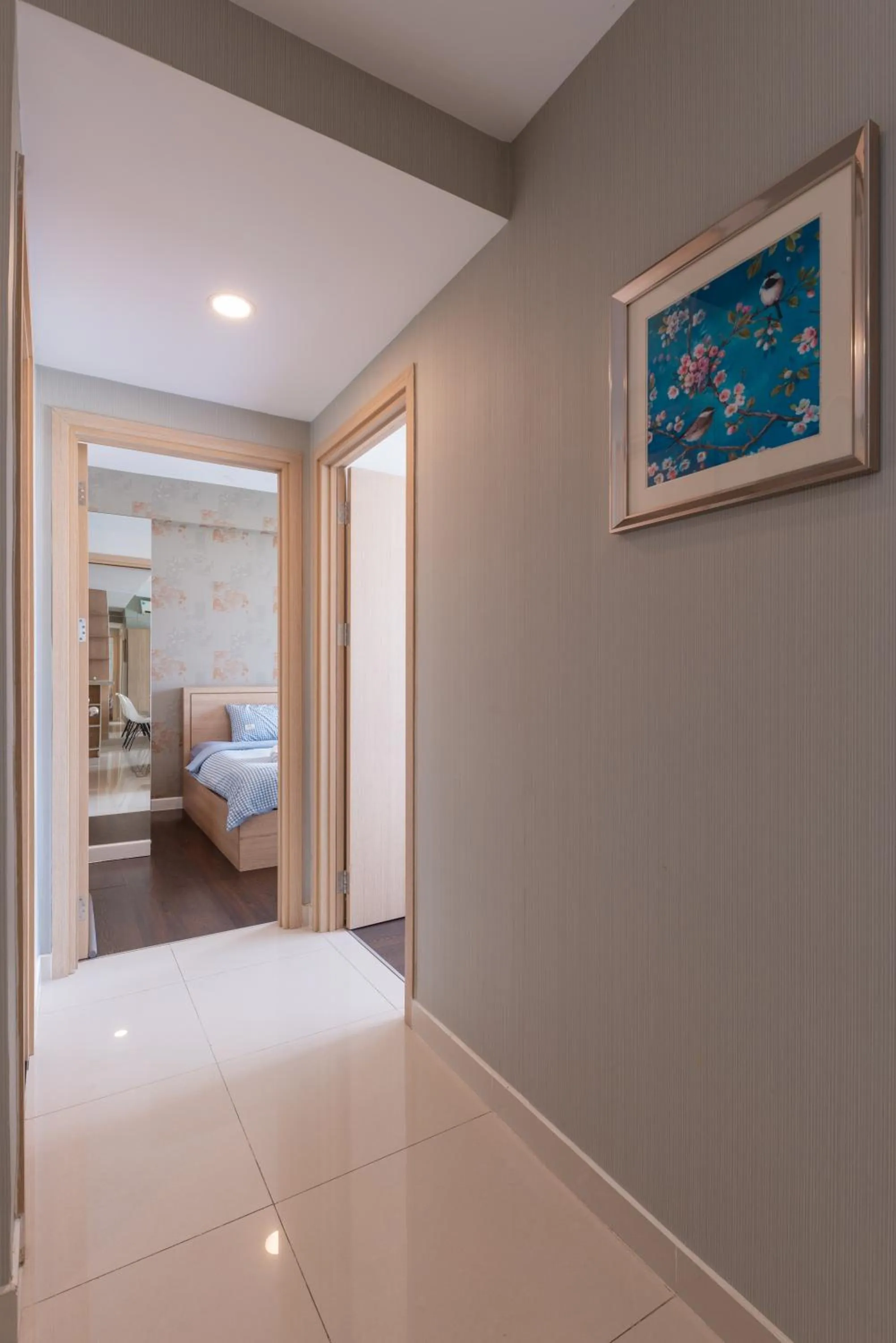 Bed in YO's Homes Rivergate Apartment Infinity Pool Near District 1