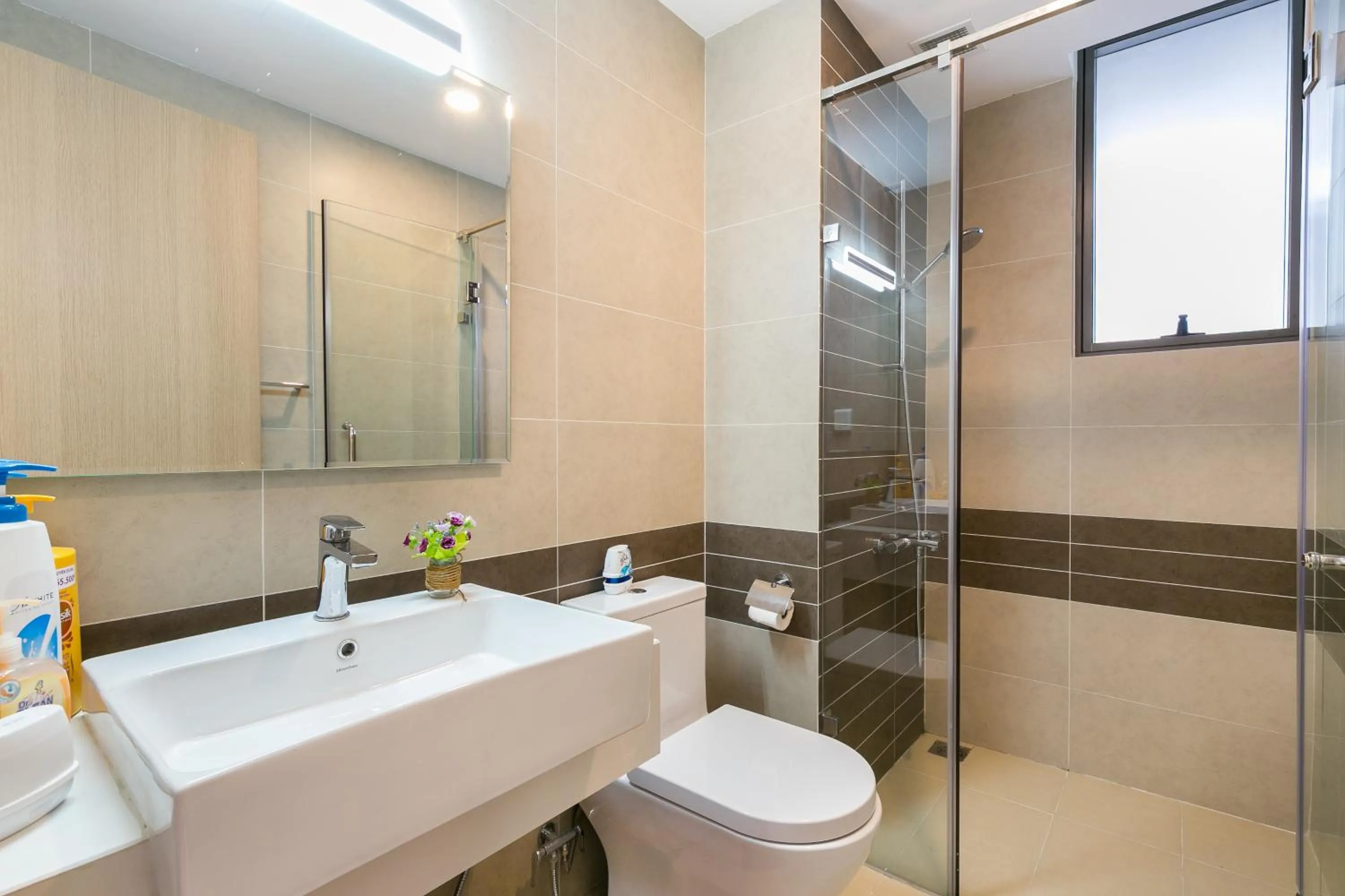 YO's Homes Rivergate Apartment Infinity Pool Near District 1