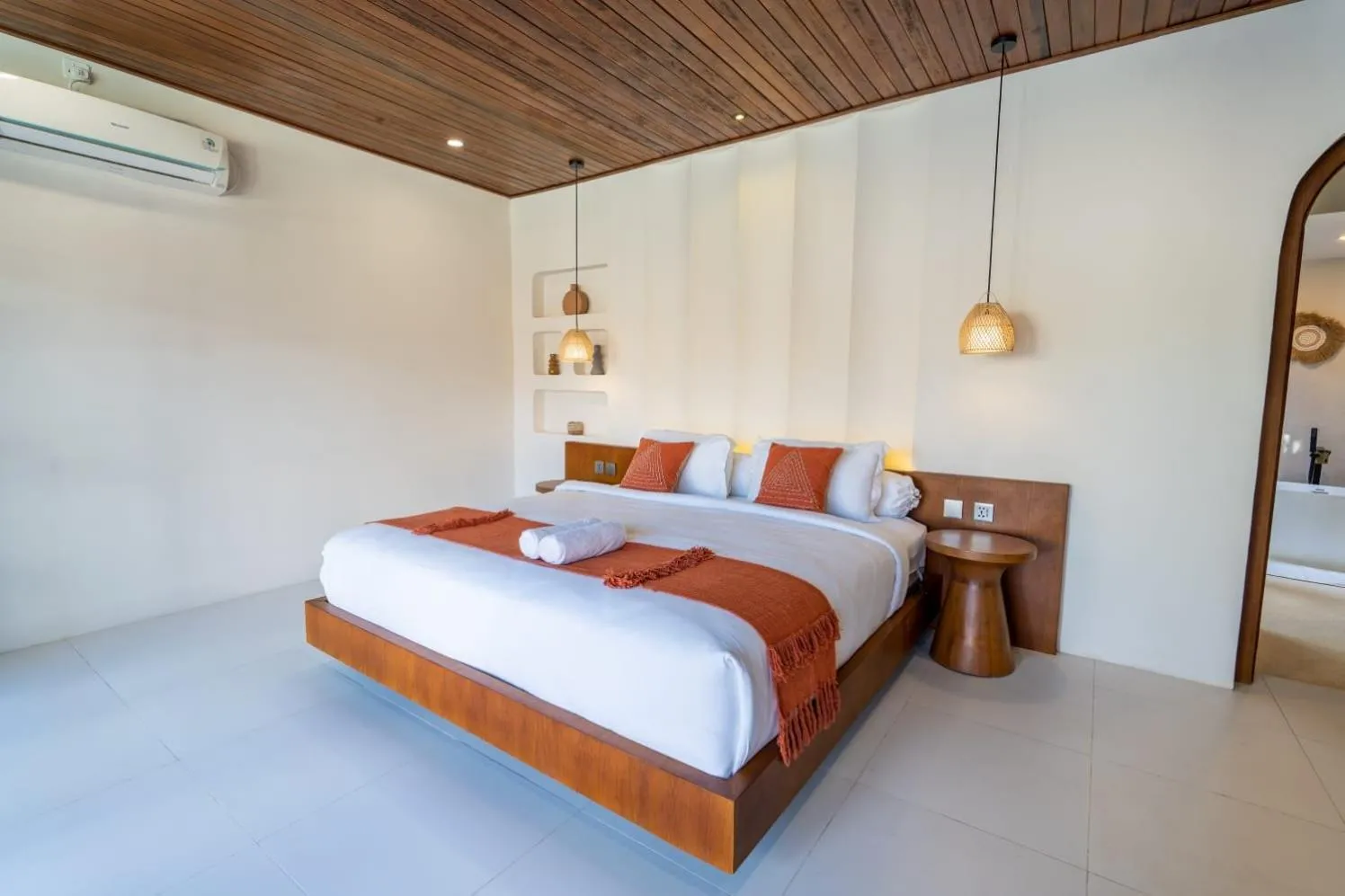 Bed in Green Jimbaran Bay Villa