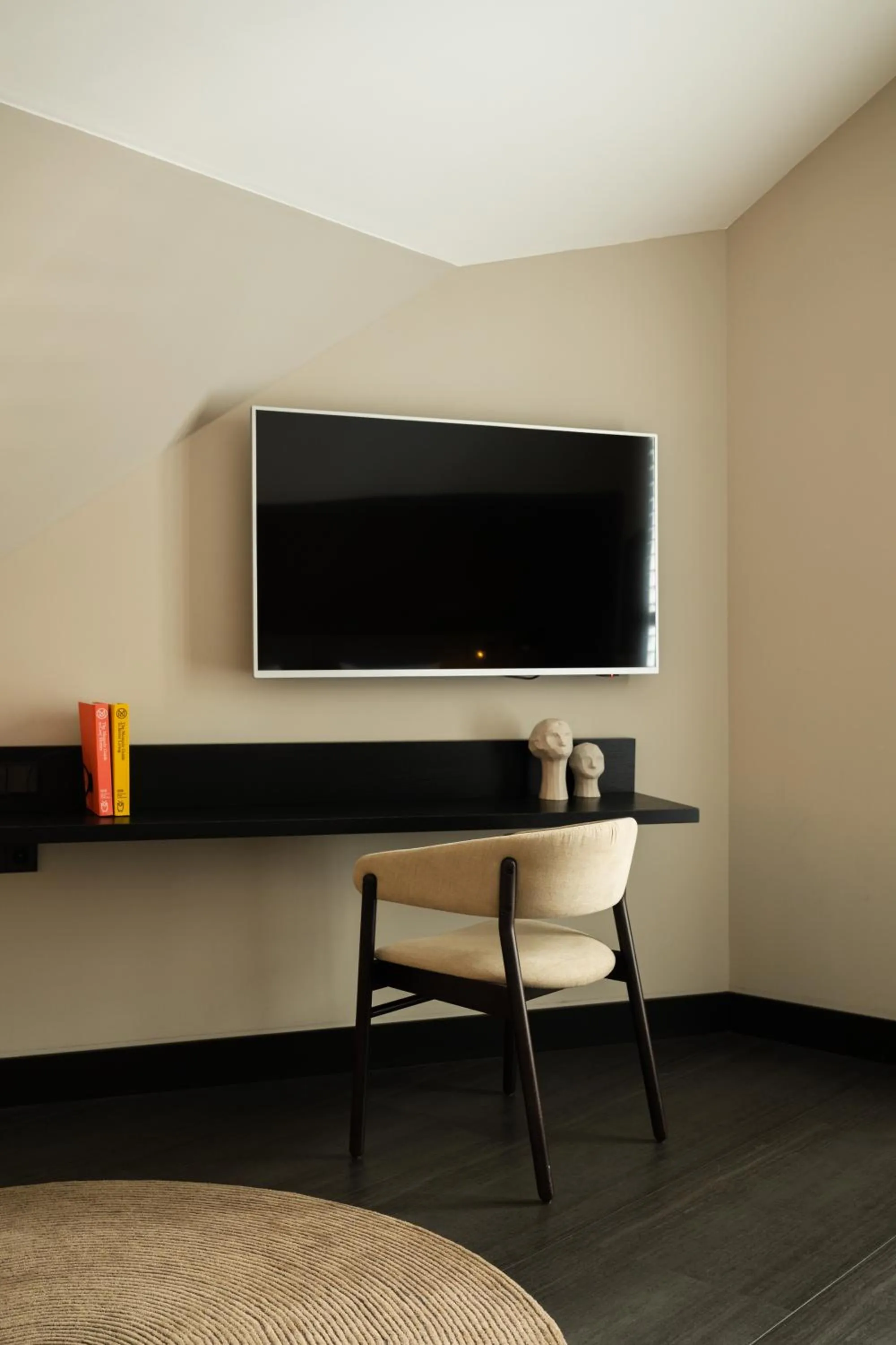 TV and multimedia in Boutique Hotel Beaumont Maastricht