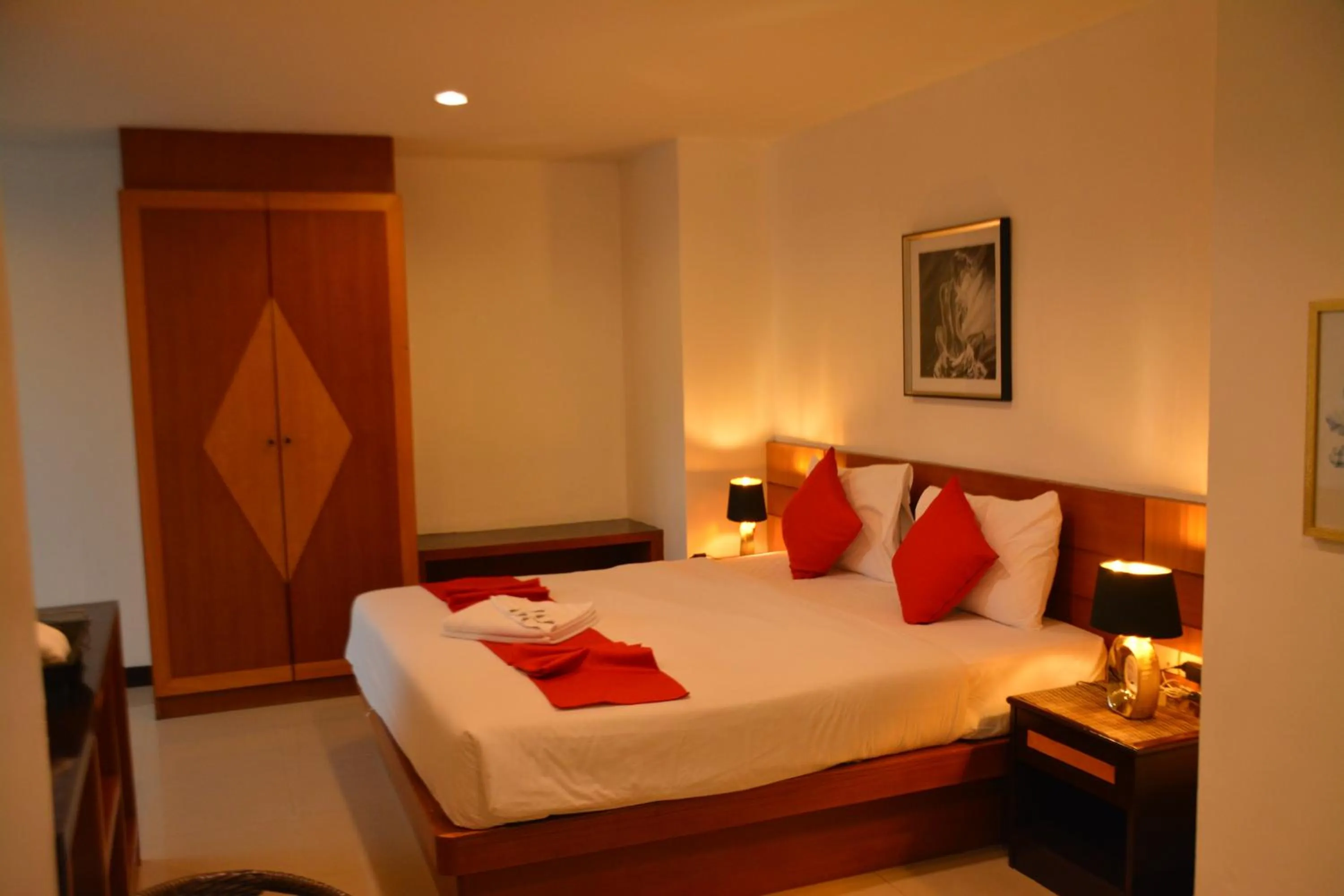 Bedroom, Bed in Cocoon APK Resort & Spa