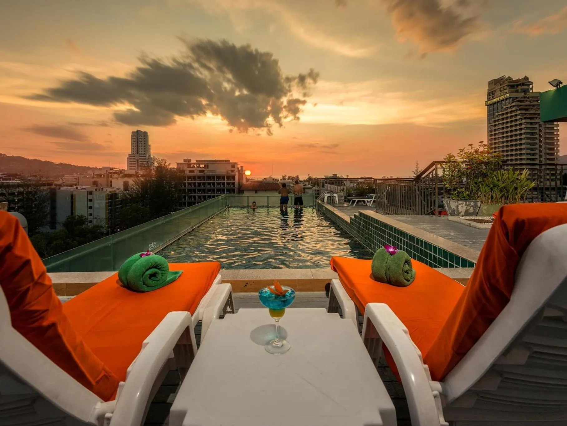 Swimming pool in Cocoon APK Resort & Spa