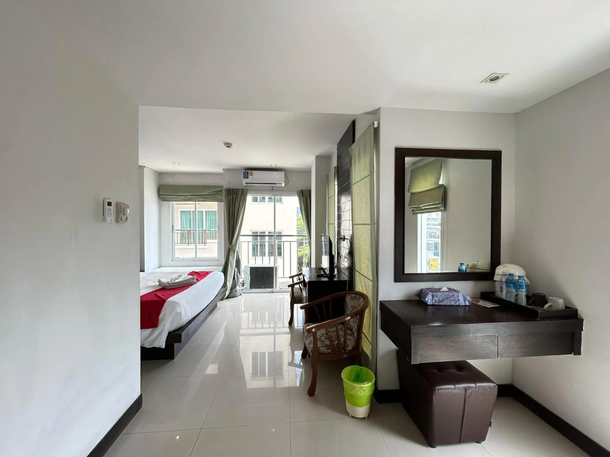 Bedroom, Bed in Cocoon APK Resort & Spa
