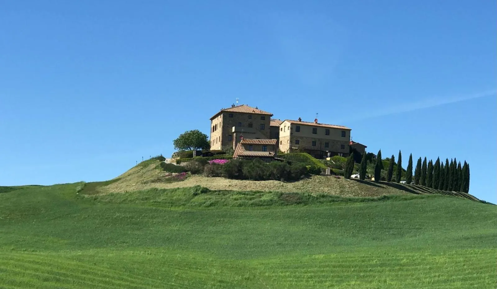 Property building in Villa Panorama