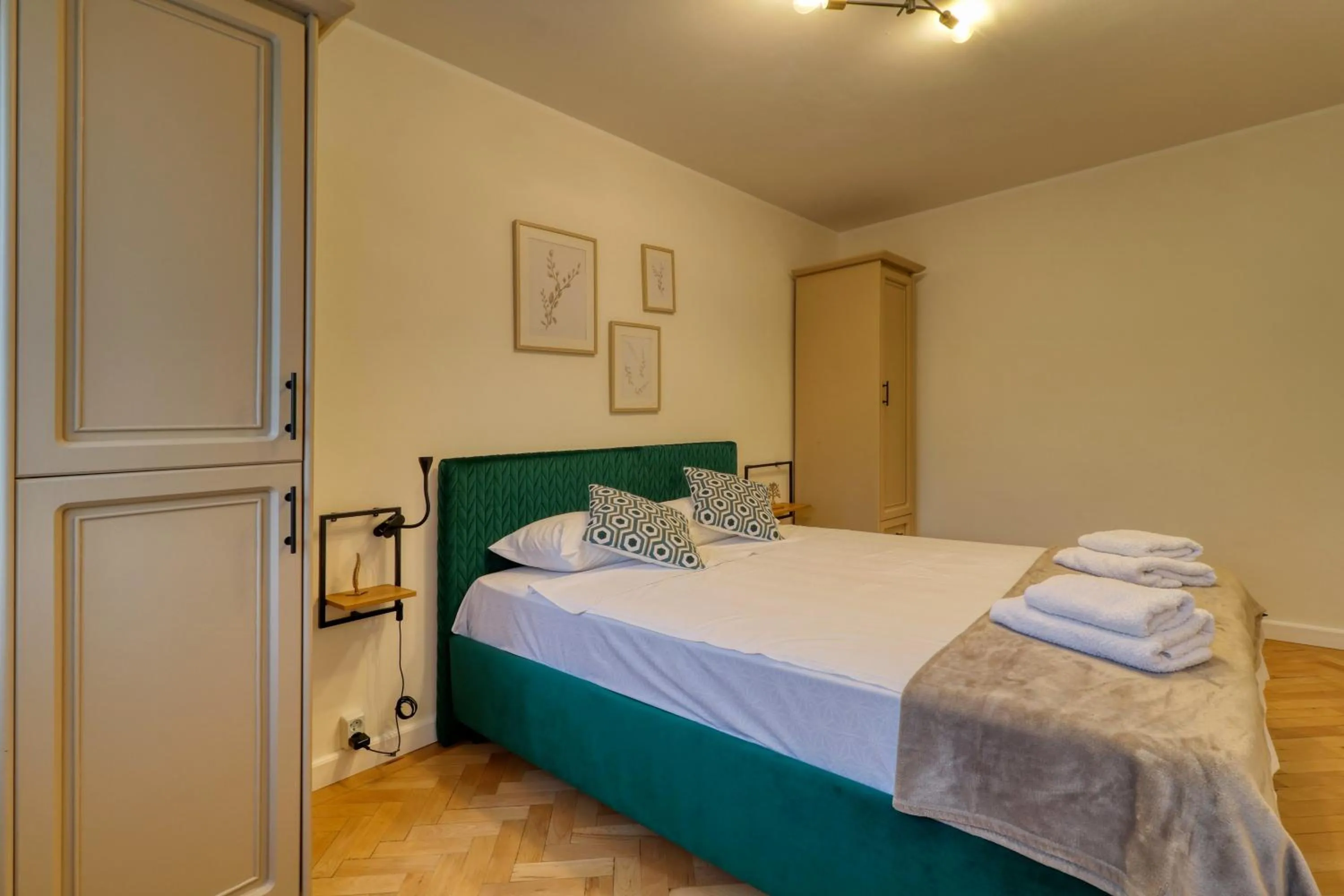 Photo of the whole room, Bed in Quito Apartment - Stylish & Quiet