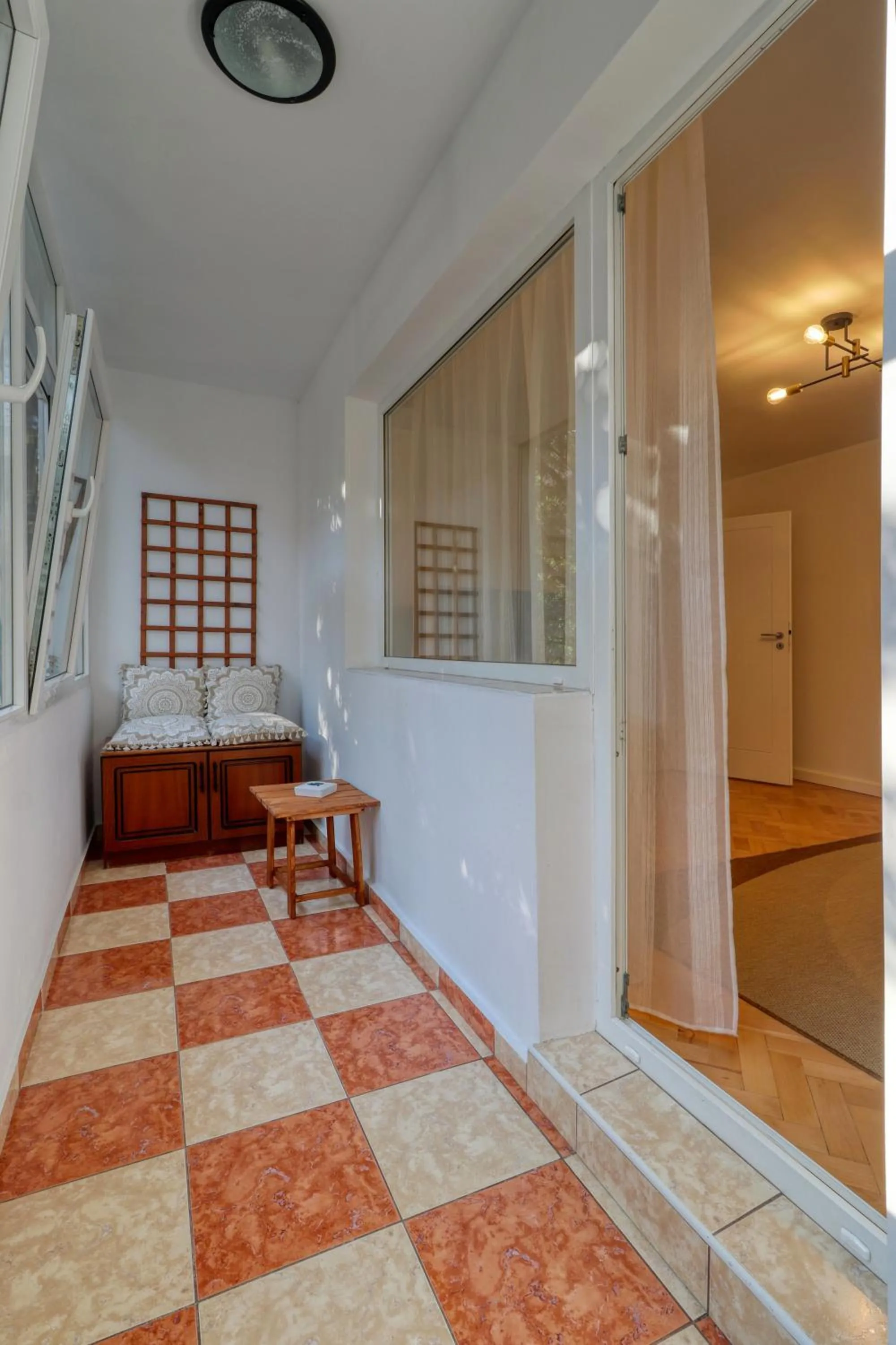 Balcony/Terrace, Bed in Quito Apartment - Stylish & Quiet