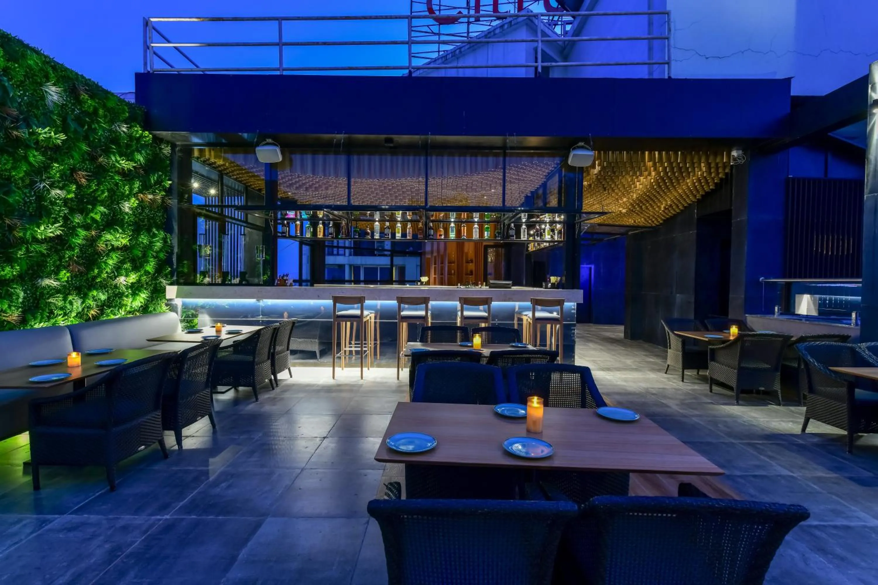 Restaurant/places to eat in Regenta Place Raysons Kolhapur