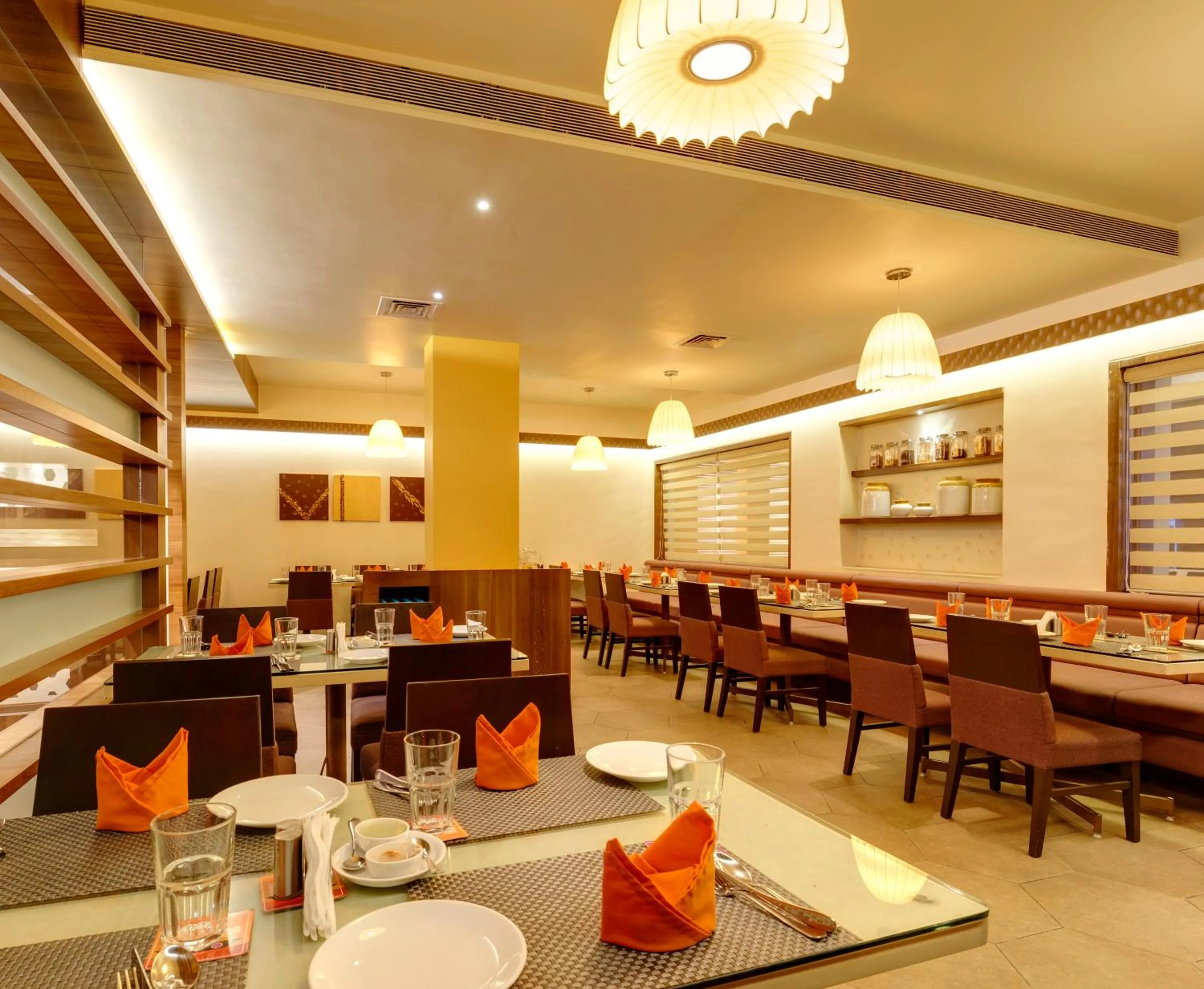 Restaurant/places to eat in Regenta Place Raysons Kolhapur
