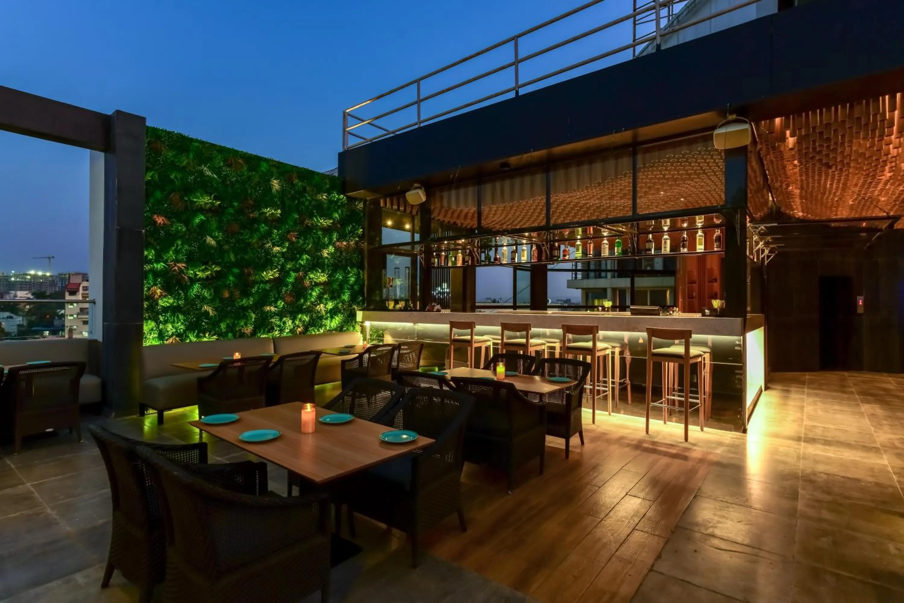 Restaurant/places to eat in Regenta Place Raysons Kolhapur