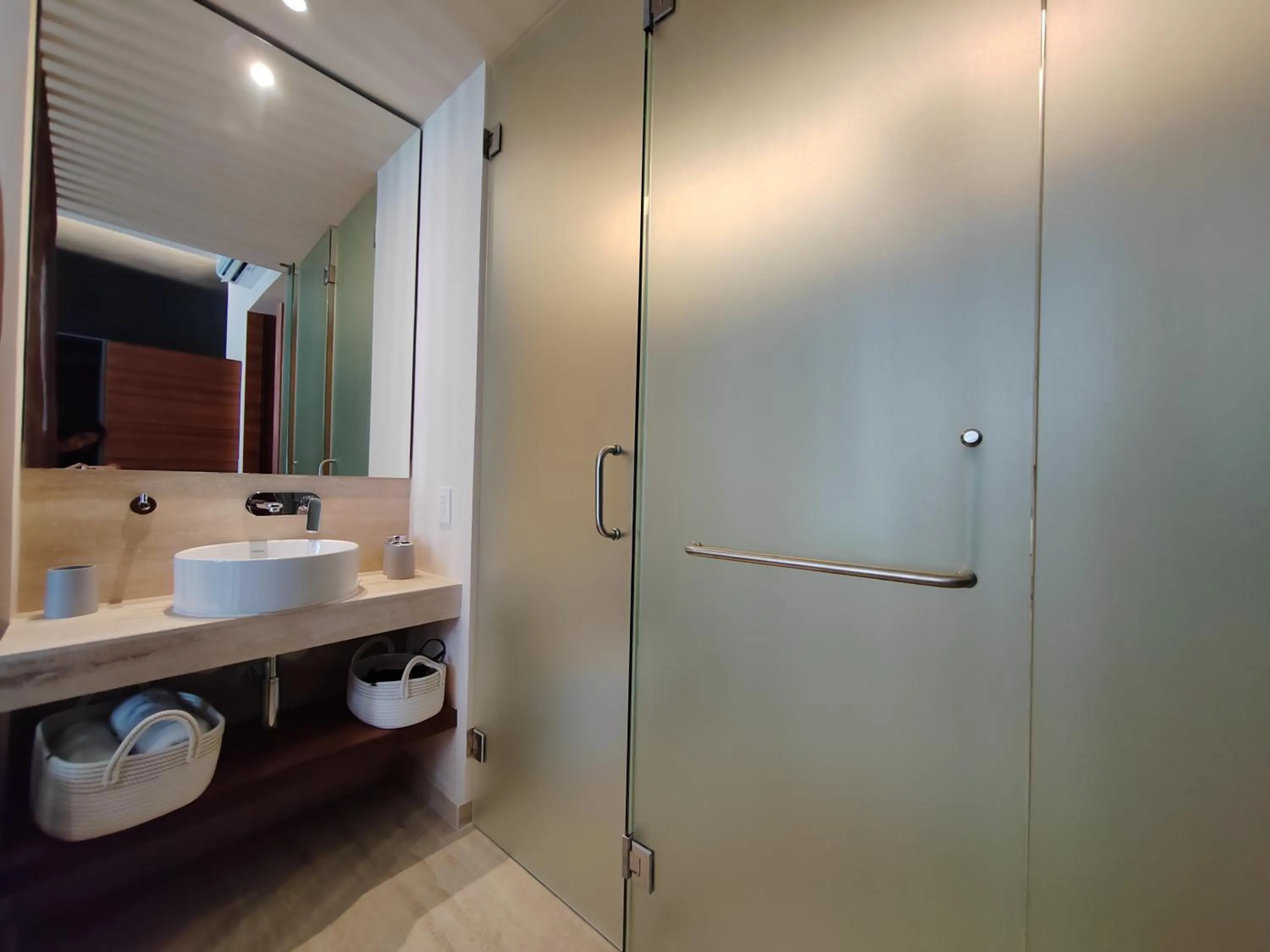 Bathroom in Incredible & Beautiful Studio Steps From The Beach By Yeah