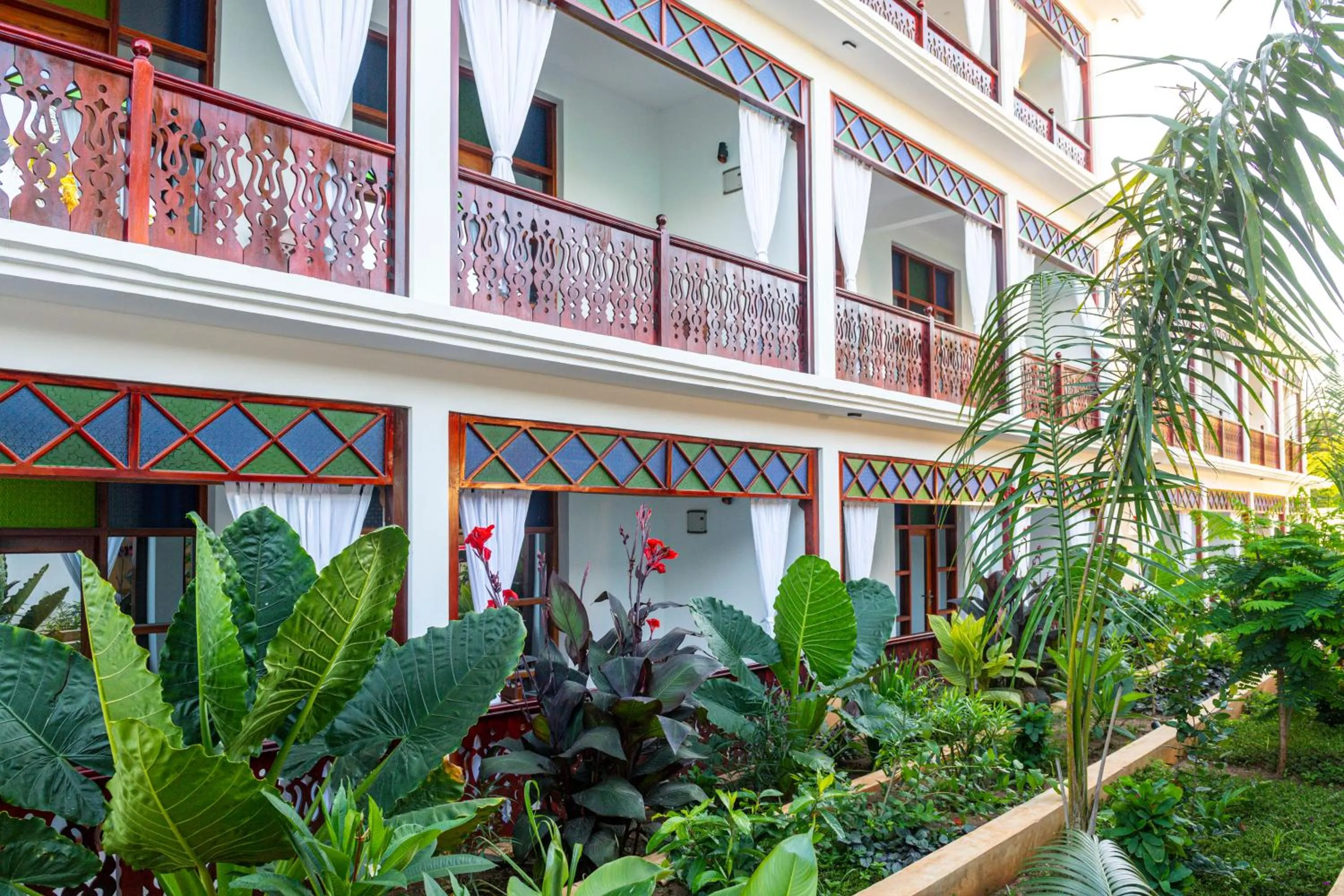 TASNEEM islamic luxury suites