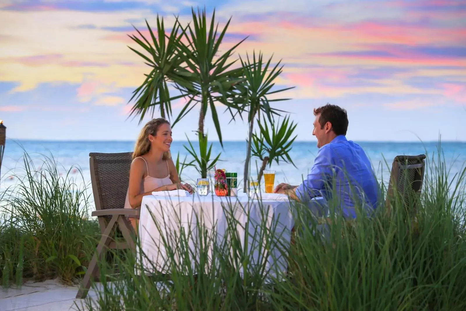 Restaurant/places to eat in Bungalows at Windsong on the Reef Restaurant/places to eat in Bungalows at Windsong on the Reef