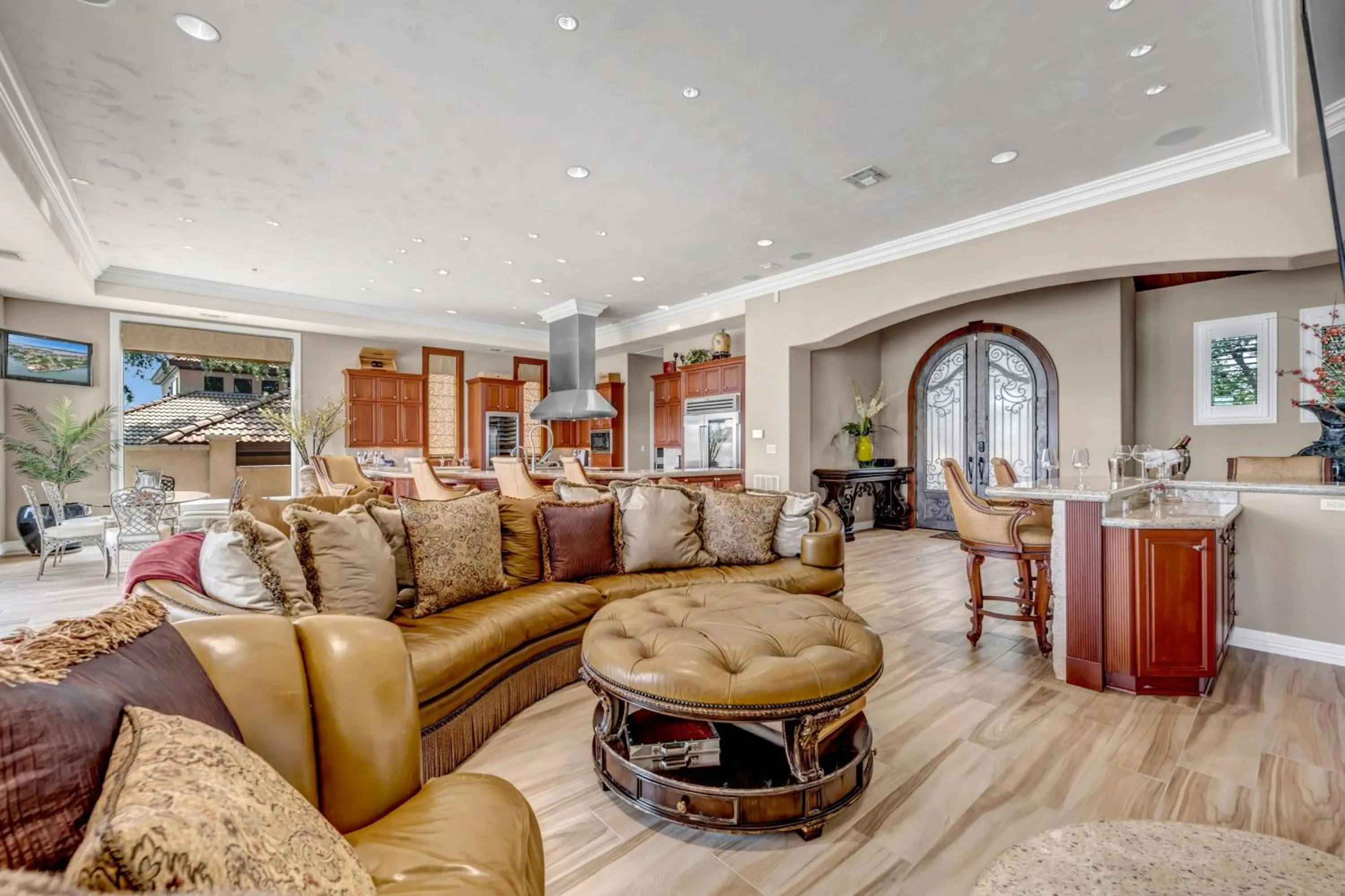 The Villa on Matern New Listing