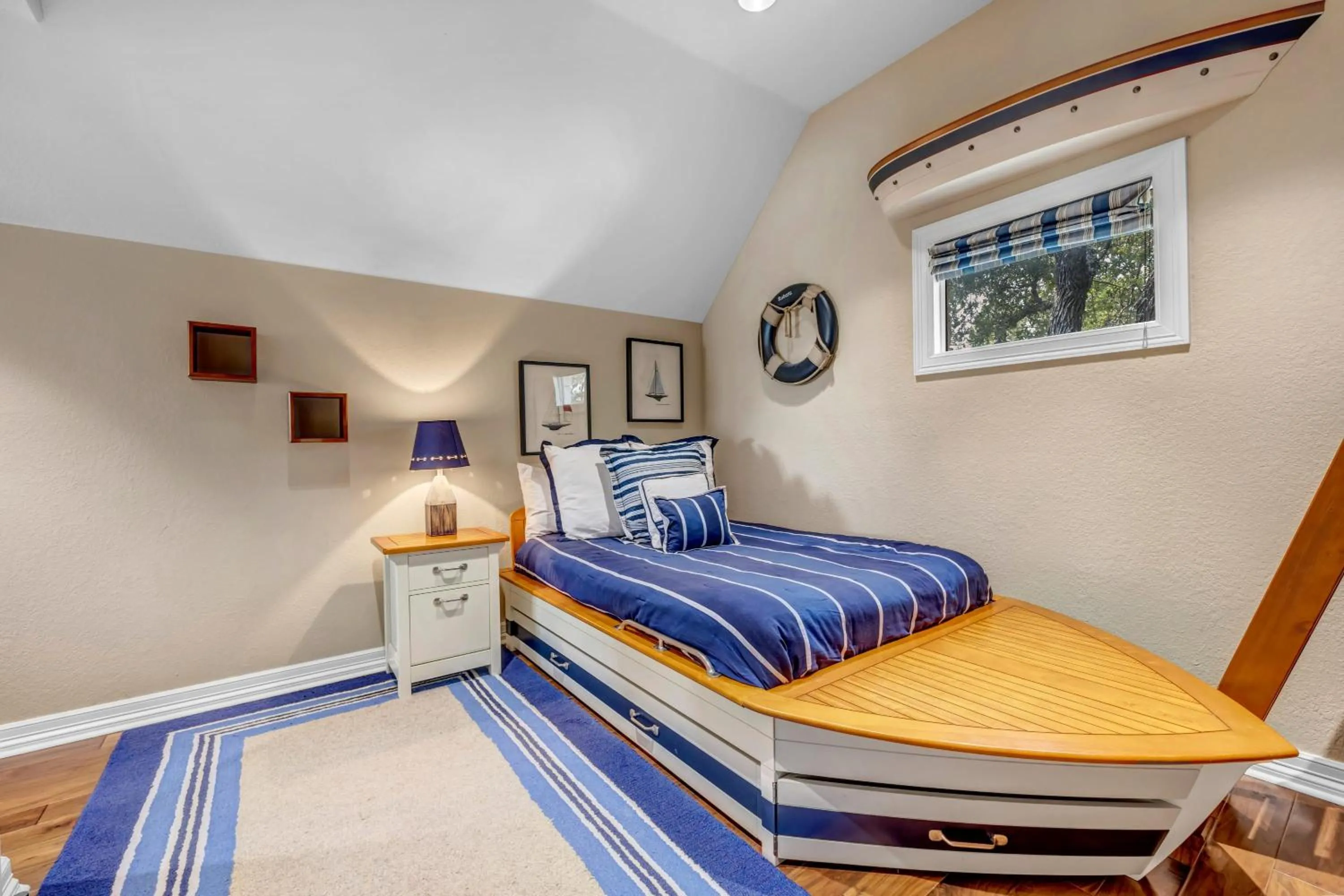 Bed in The Villa on Matern New Listing