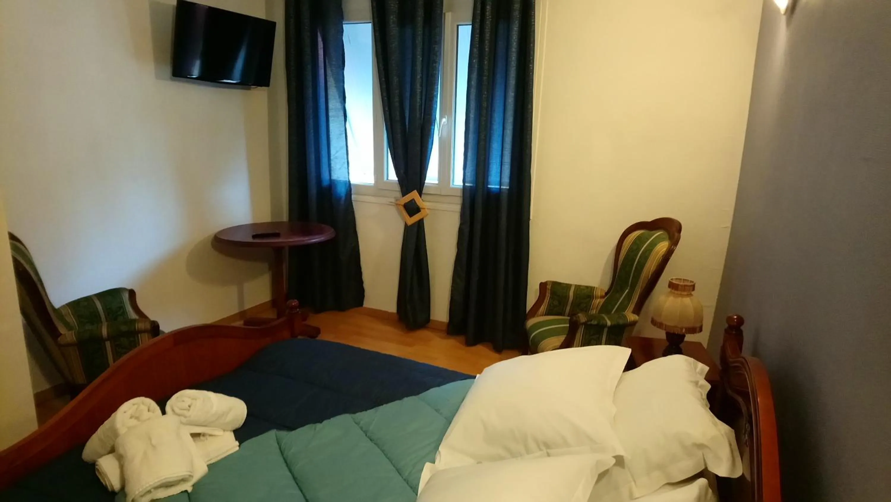 Bed in Hôtel Le Passage de Vallon